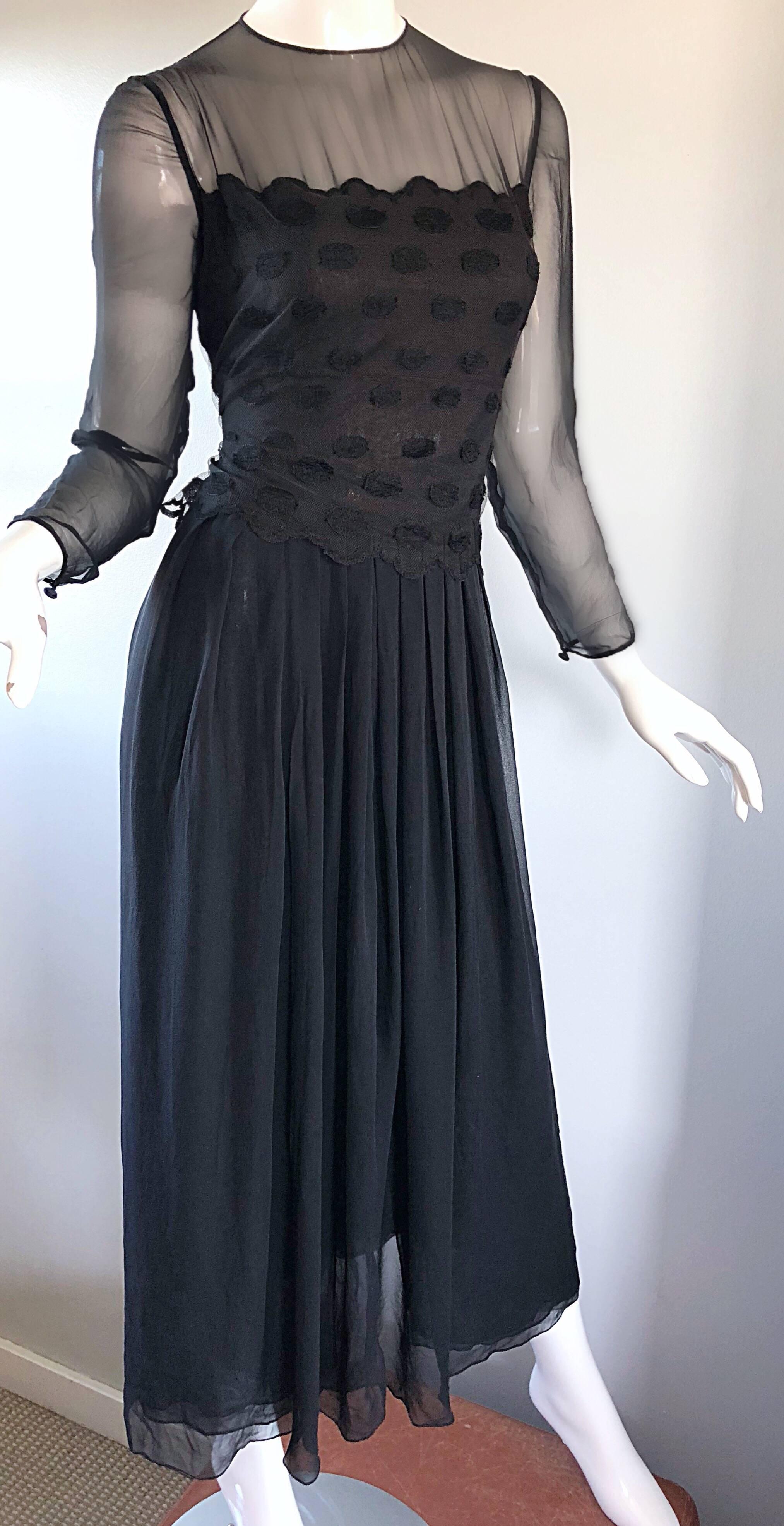 Women's Bill Blass Vintage Size 12 / 14 Black Silk Chiffon 1990s Long Sleeve 90s Gown For Sale