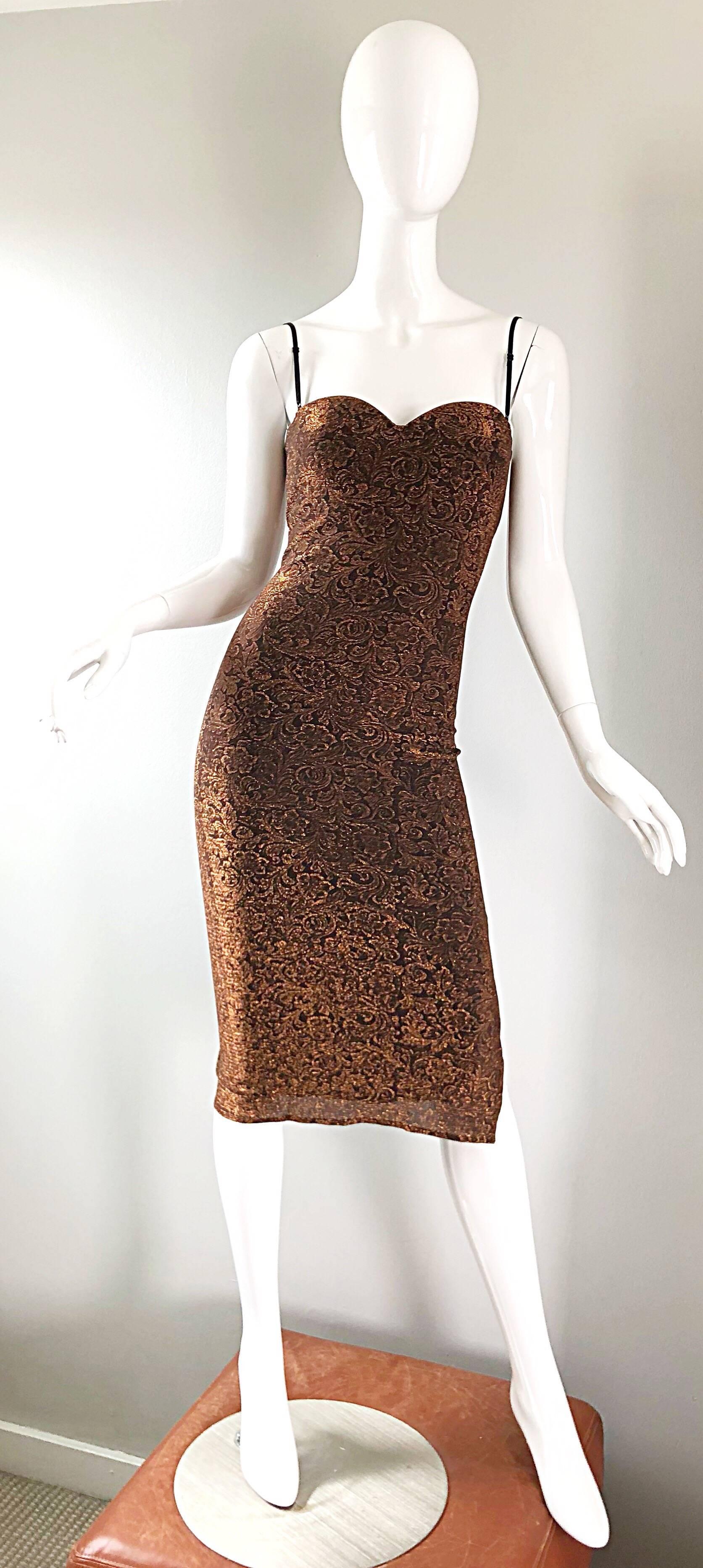 1990er Eletra Casadei Sexy Metallic Bronze / Gold Bodycon Kleid mit Wandelbarem Riemen, 1990er Jahre (Braun) im Angebot