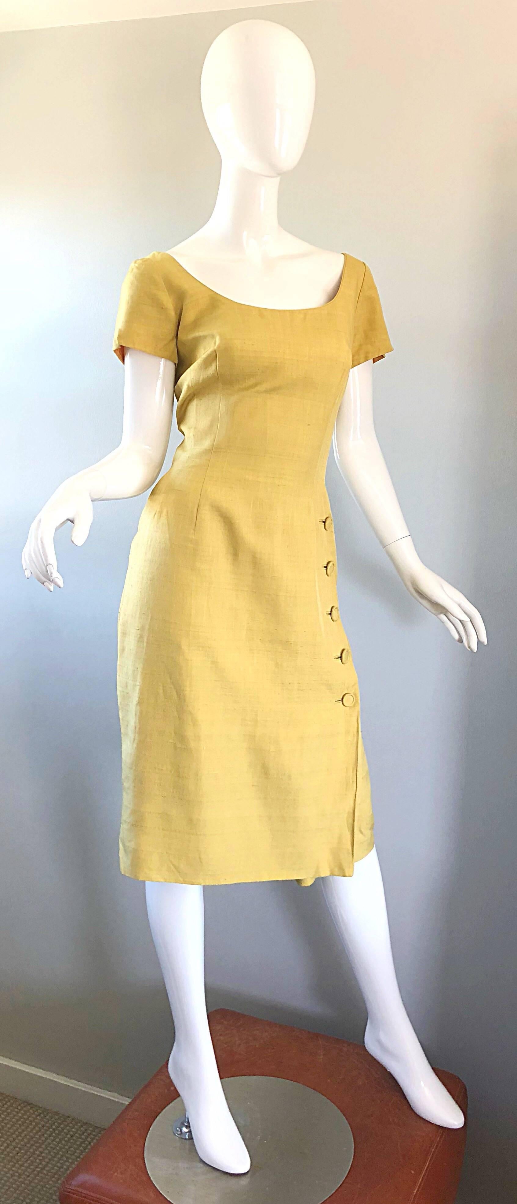 1950s Mr. Blackwell Current Size 10 / 12 Mustard Yellow Silk Vintage 50s Dress In Excellent Condition For Sale In San Diego, CA