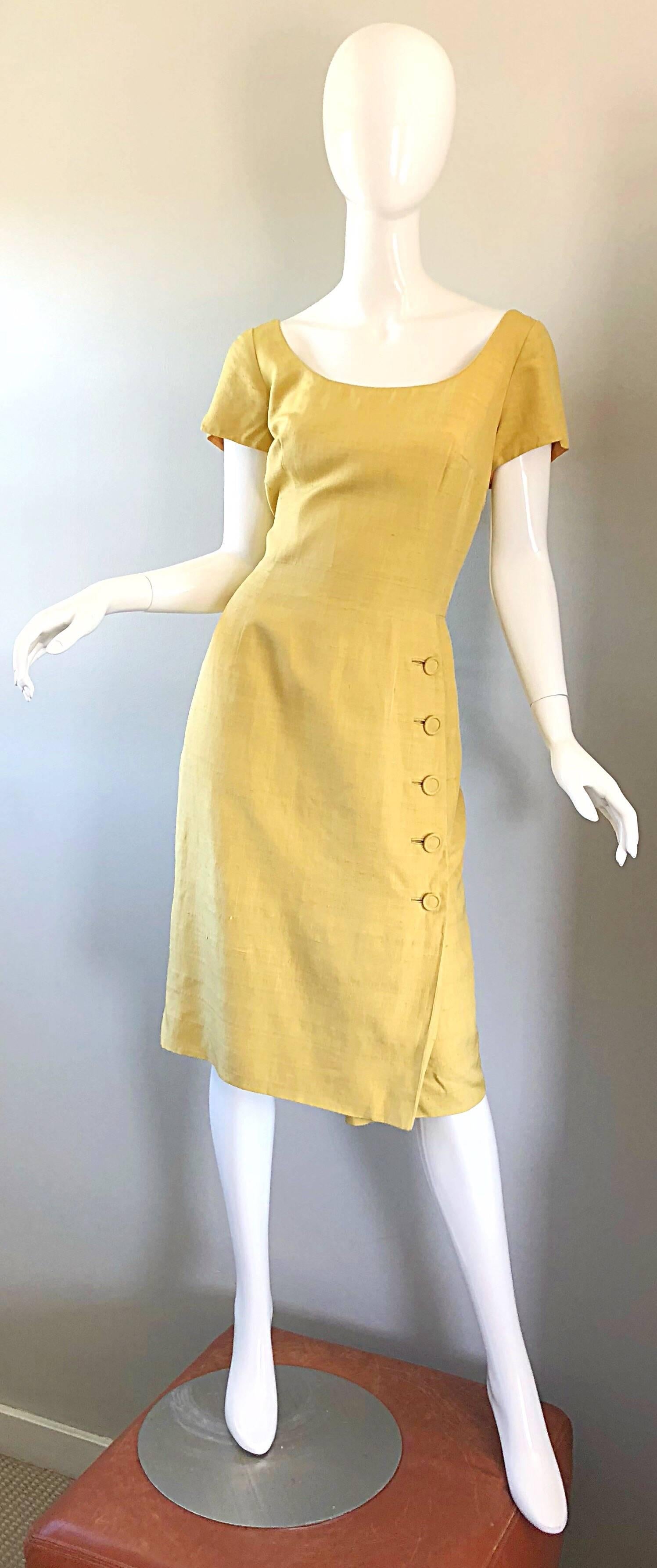 1950s Mr. Blackwell Current Size 10 / 12 Mustard Yellow Silk Vintage 50s Dress For Sale 6