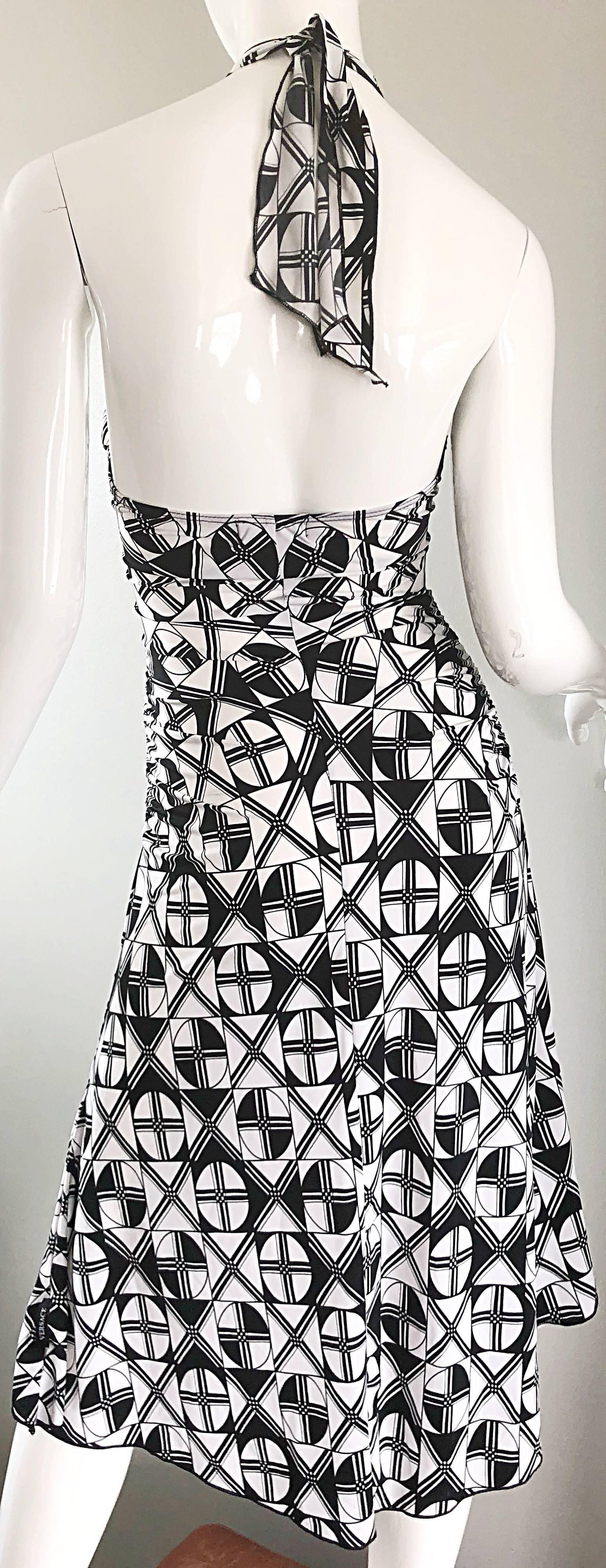 1990s Gianni Versace Versus Black and White Abstract Vintage 90s Halter Dress For Sale 5