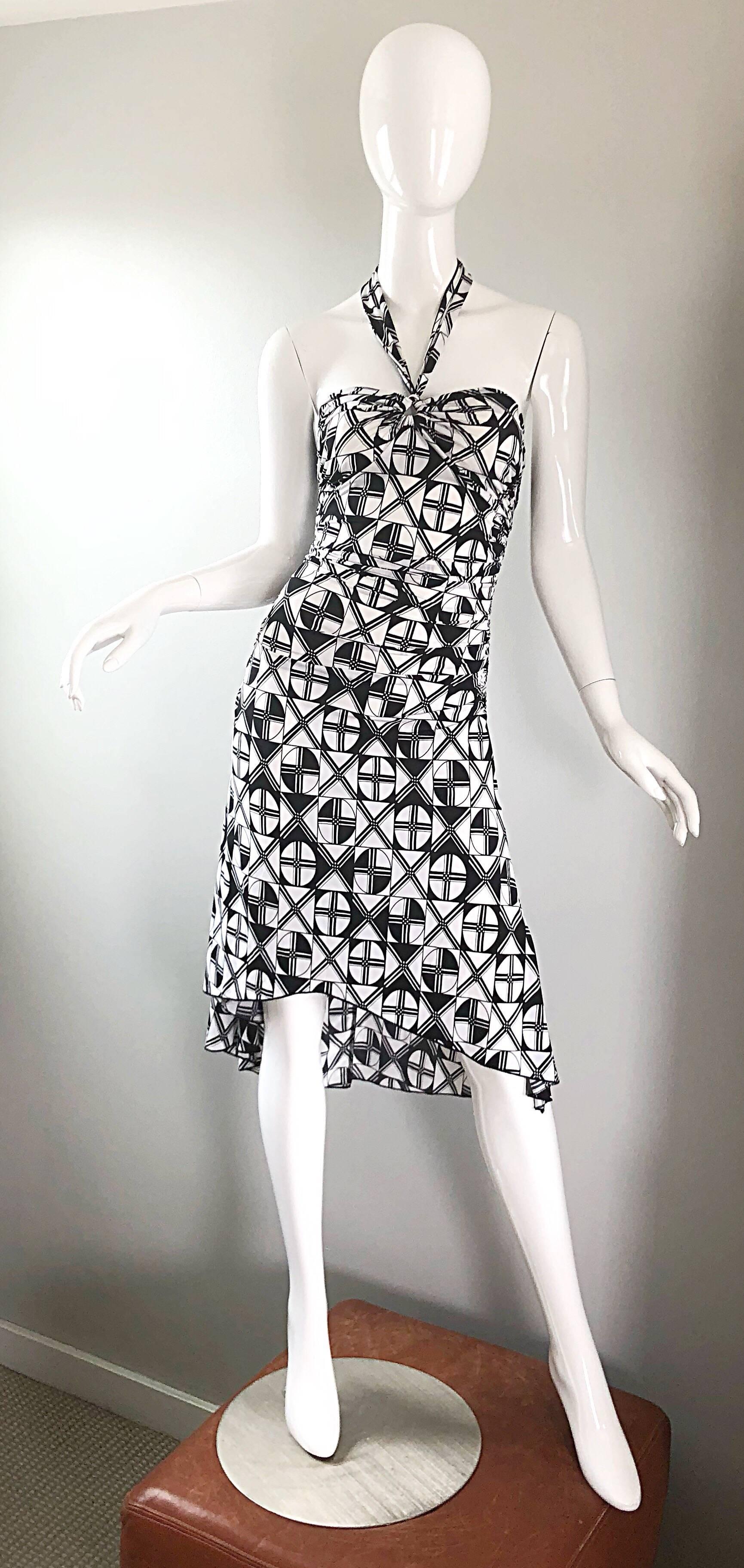 1990s Gianni Versace Versus Black and White Abstract Vintage 90s Halter Dress For Sale 8