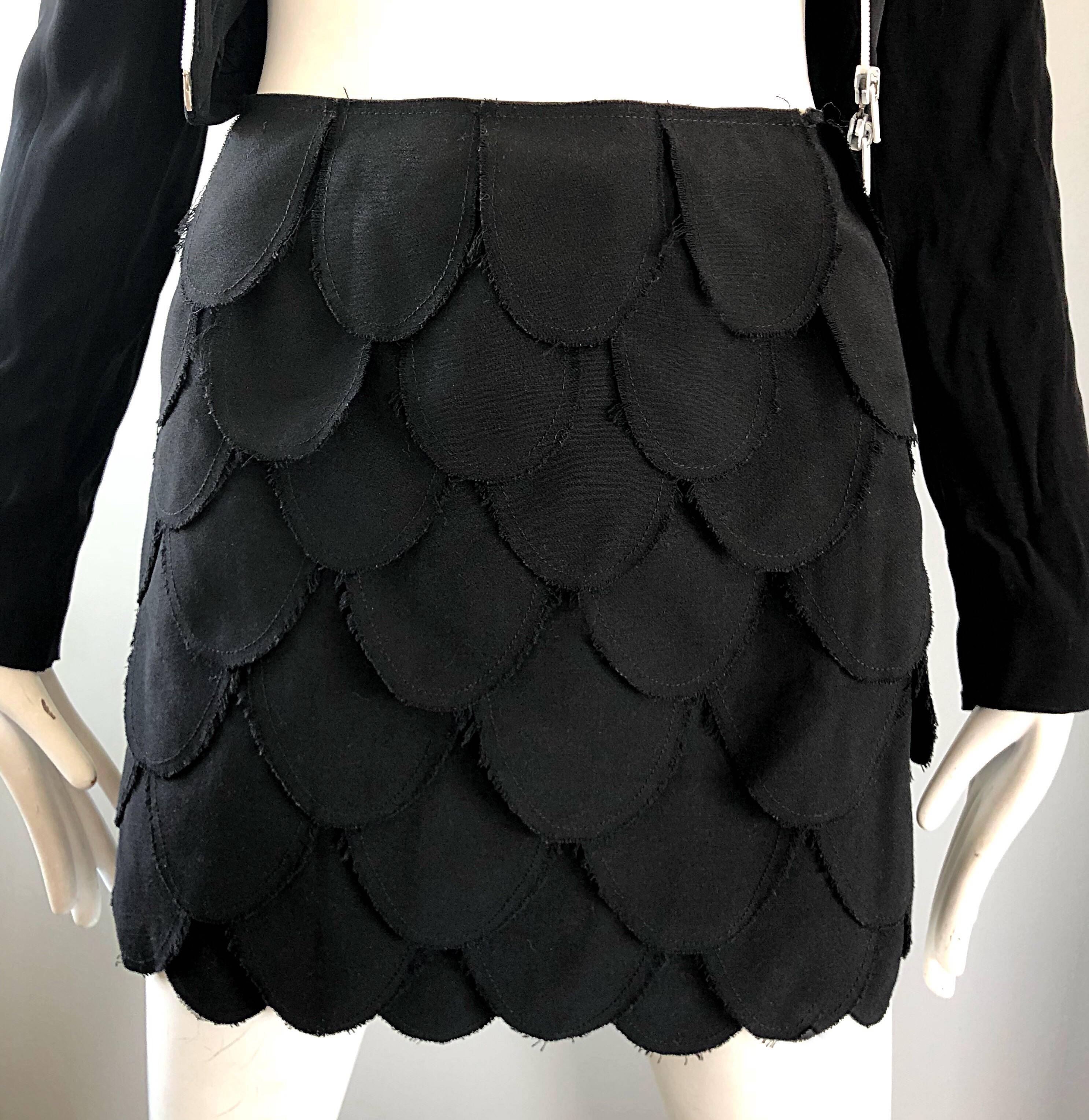 Moschino Cheap & Chic Vintage 90s Black Size 4 Carwash Fringe Mini Skirt In Excellent Condition For Sale In San Diego, CA