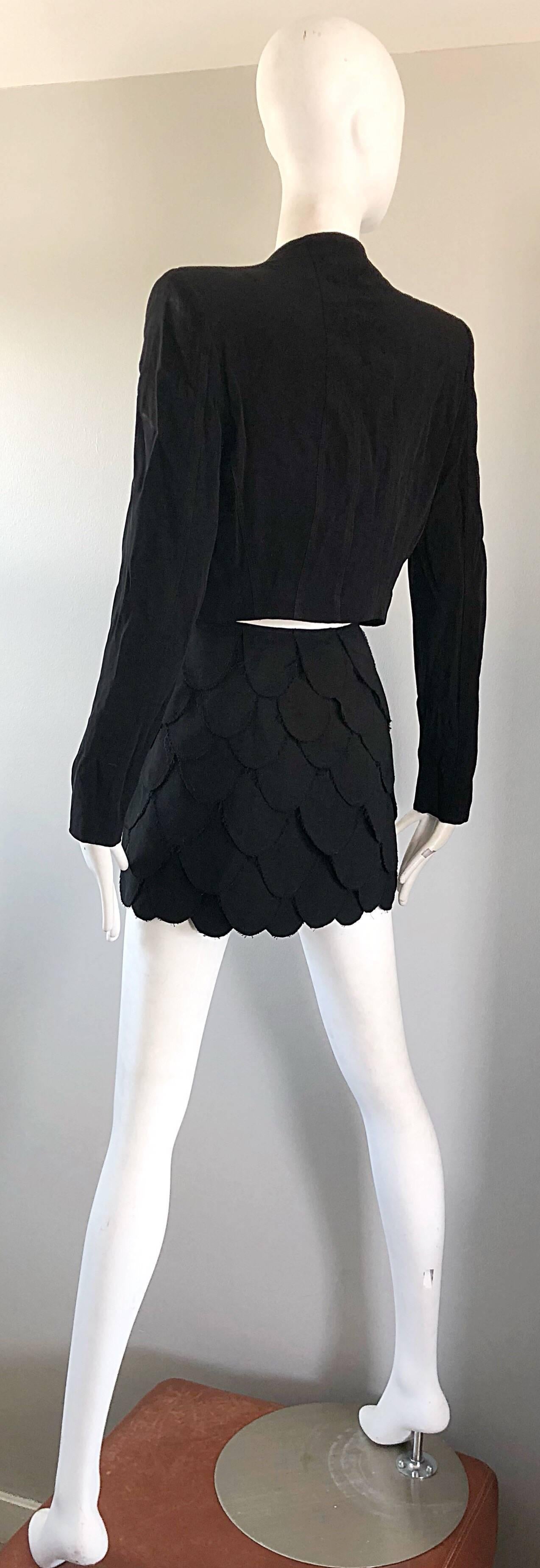 Moschino Cheap & Chic Vintage 90s Black Size 4 Carwash Fringe Mini Skirt For Sale 3