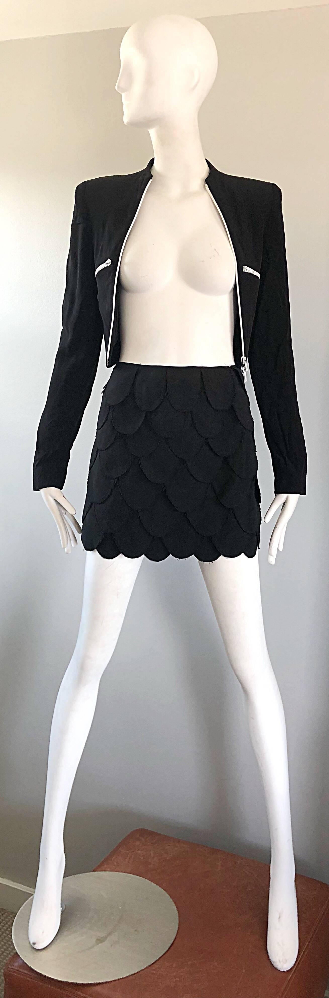 Moschino Cheap & Chic Vintage 90s Black Size 4 Carwash Fringe Mini Skirt For Sale 5