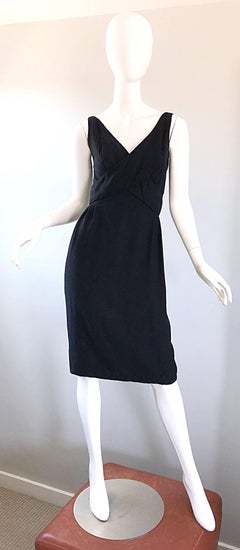 1950s Chic Crepe Sleeveless Perfect Vintage 50s Little Black Sheath Dress