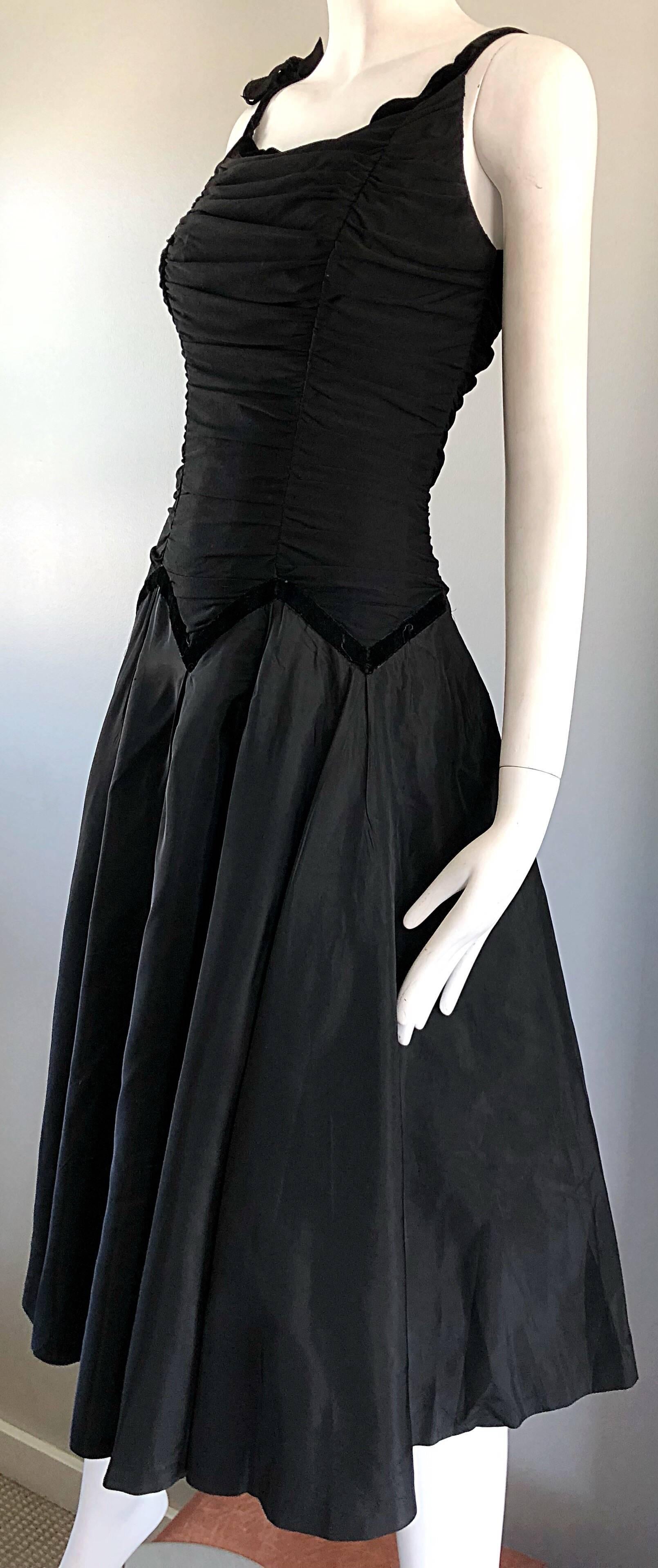 Beautiful 1950s Black Silk Taffeta Fit and Flare Vintage Sleeveless 50s Dress In Excellent Condition In San Diego, CA