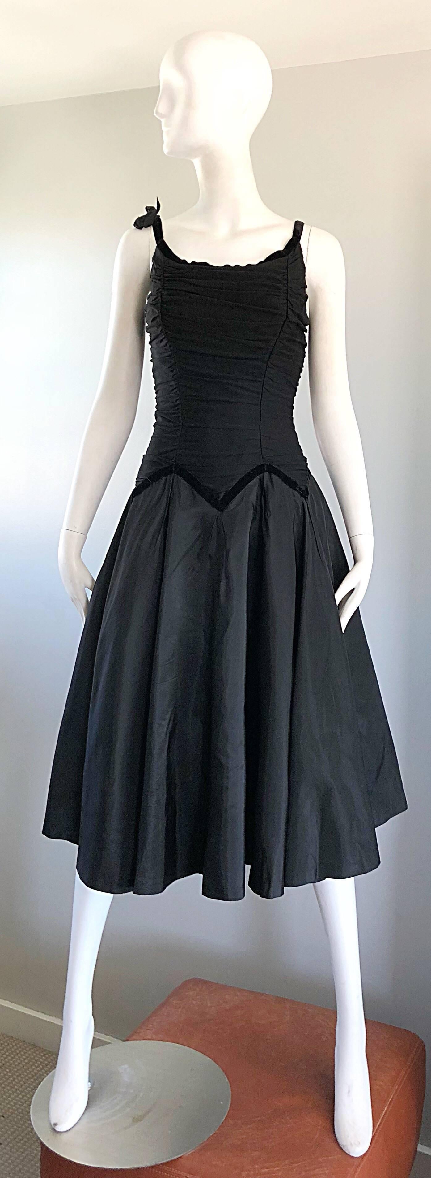 Beautiful 1950s Black Silk Taffeta Fit and Flare Vintage Sleeveless 50s Dress 3