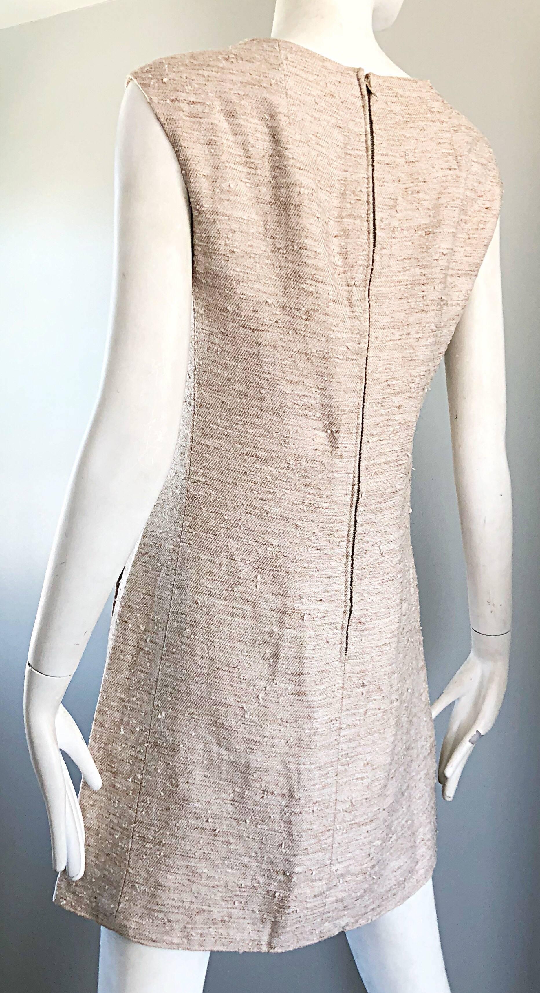 Chic 1960s Oatmeal Beige Irish Linen Vintage 60s A Line Dress w/ Pockets In Excellent Condition For Sale In San Diego, CA