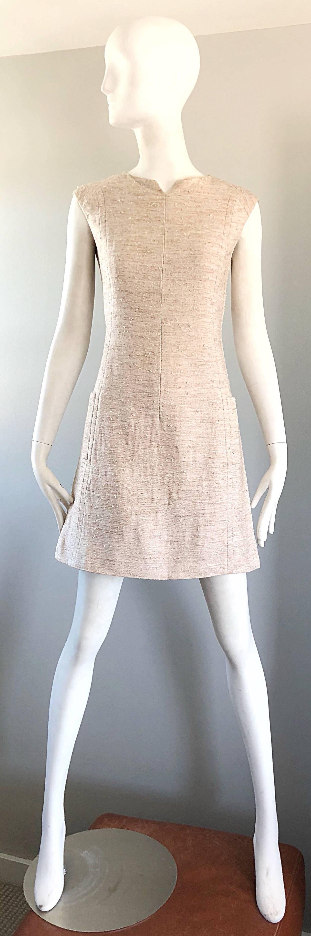 Chic 1960s Oatmeal Beige Irish Linen Vintage 60s A Line Dress w/ Pockets For Sale 3