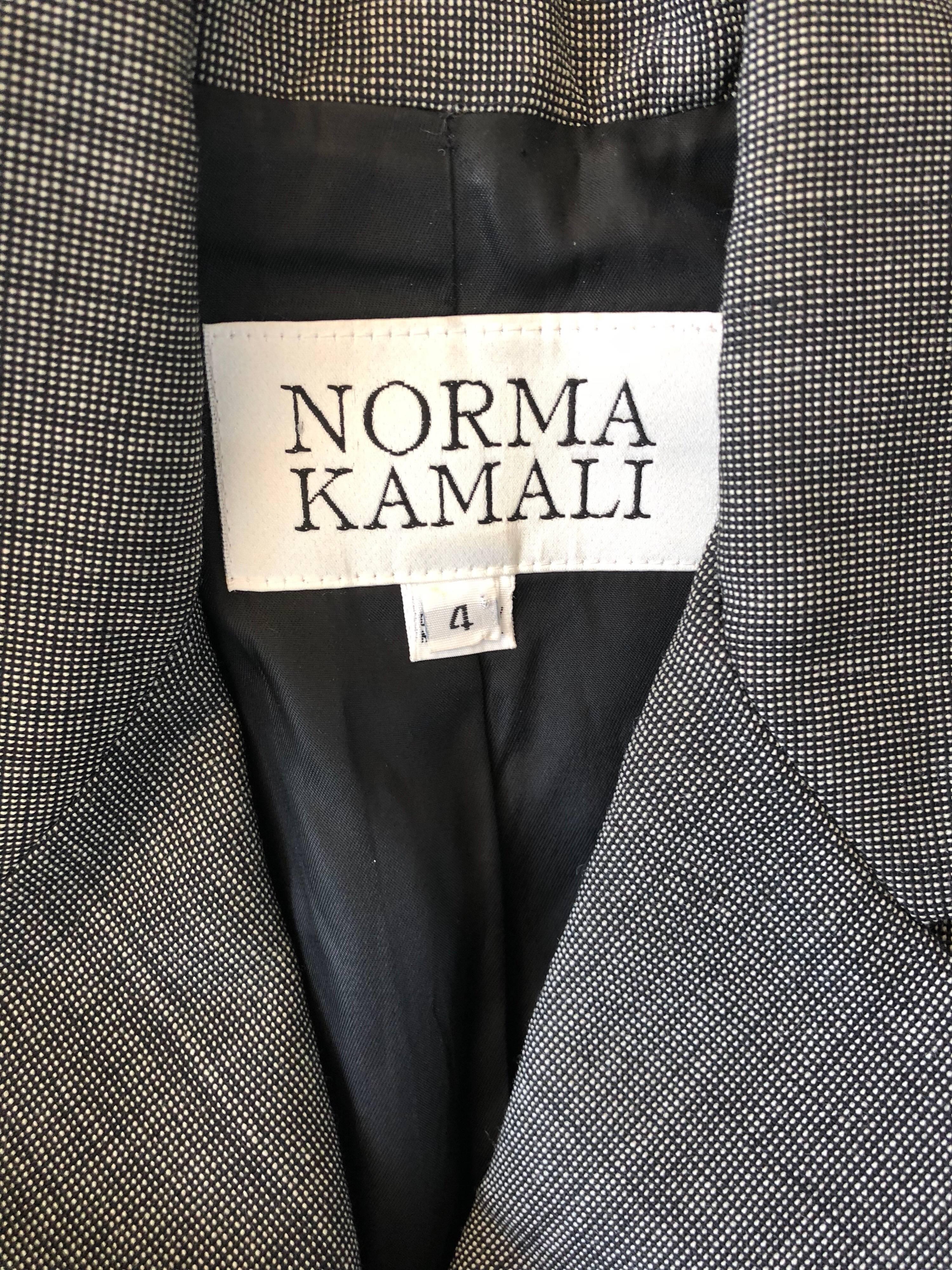 Norma Kamali - Blazer court ajusté gris, taille 4, vintage, années 1980, état neuf en vente 6