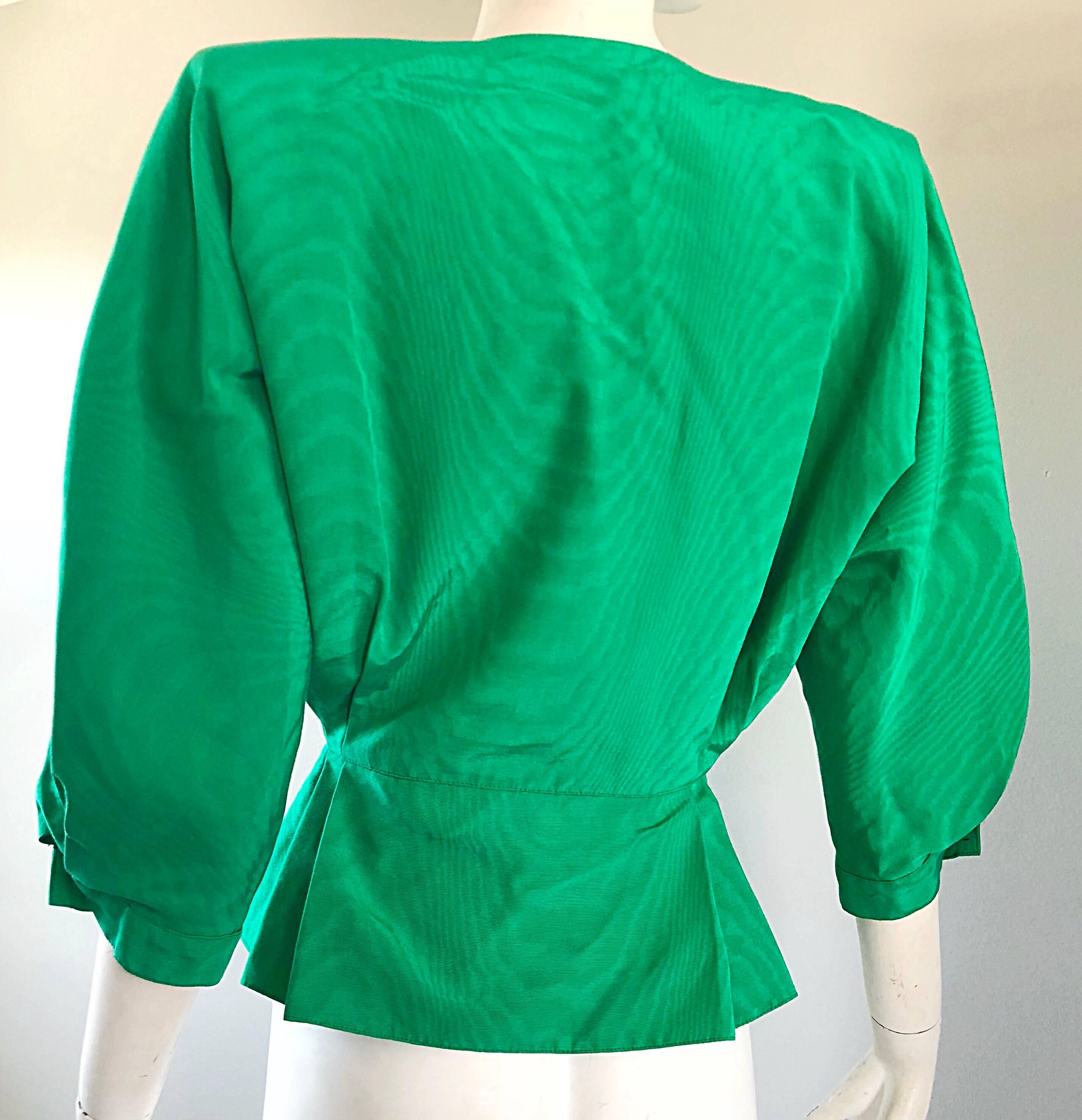 Vintage Emanuel Ungaro 80s Kelly Green Black Gorgeous Beaded Silk Moire Jacket For Sale 2