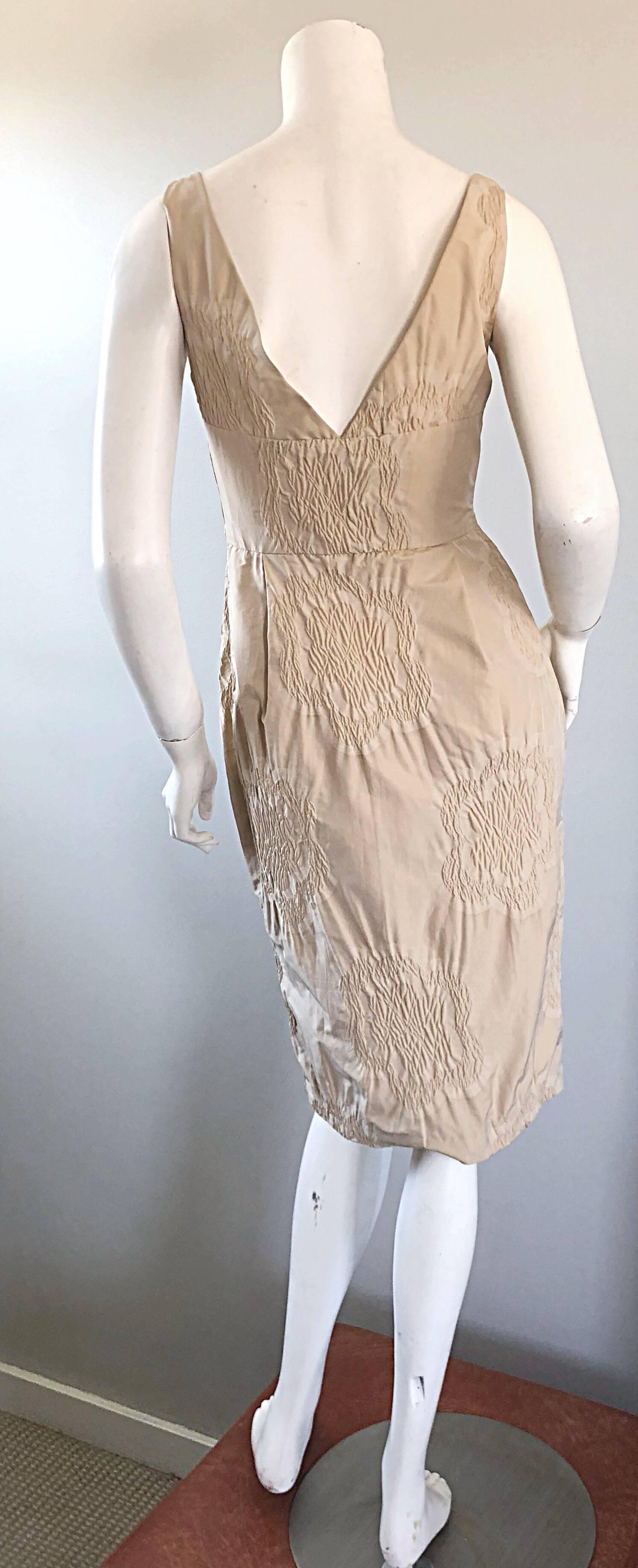 Moschino Cheap and Chic anni '90 Taglia 4 Khaki Beige Stampa floreale Vintage 90s Dress in vendita 1