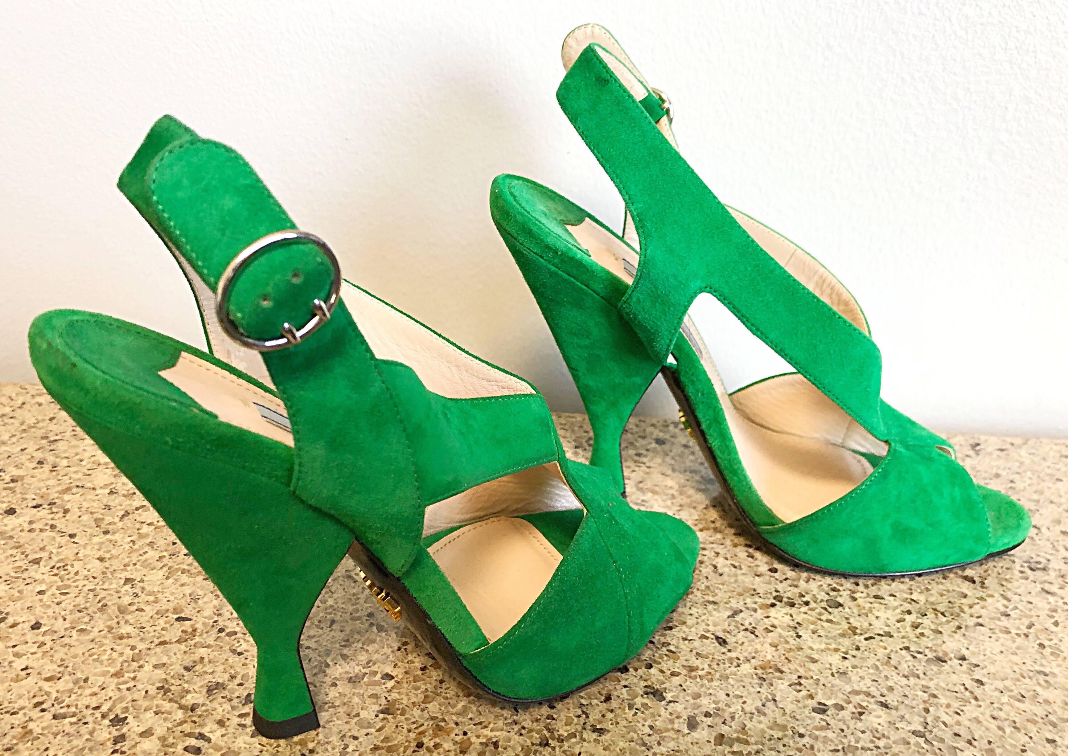 Women's New Prada Size 36.5 / 6.5 Runway Kelly Green Suede Sandal High Heels Shoes For Sale