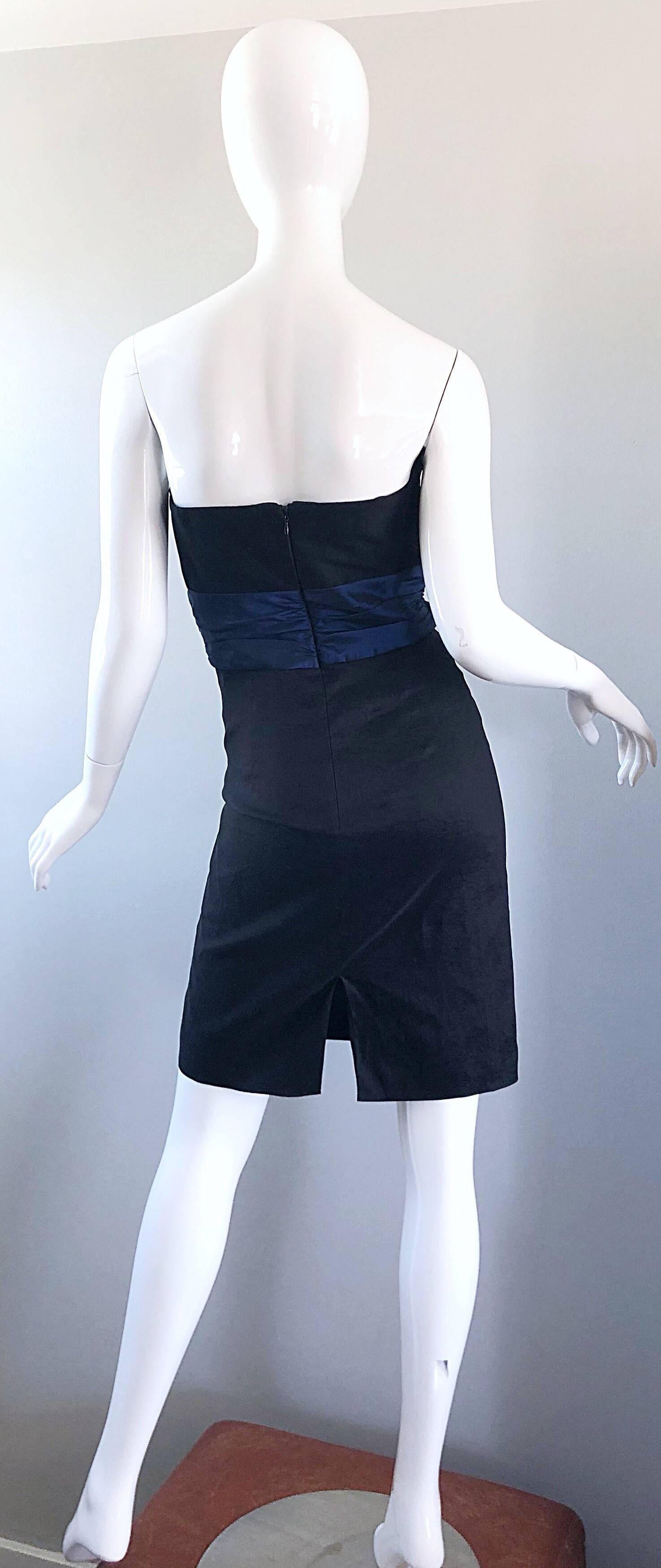 Badgley Mischka 2000s Sz 4 Vintage Avant Garde Black Navy Blue Sequin Mini Dress In Excellent Condition For Sale In San Diego, CA