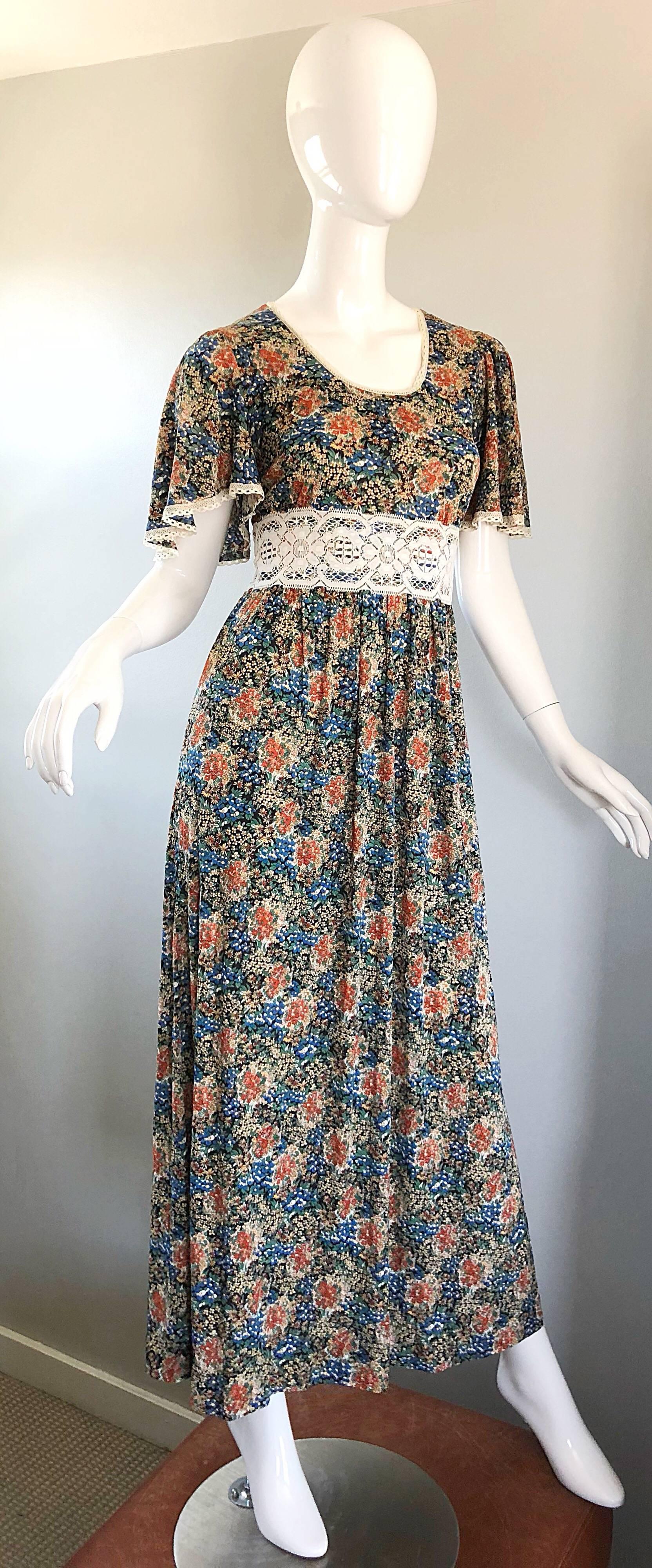 AMazing 1970s Boho Flower Print Jersey + Lace Vintage 70s Maxi Dress 2