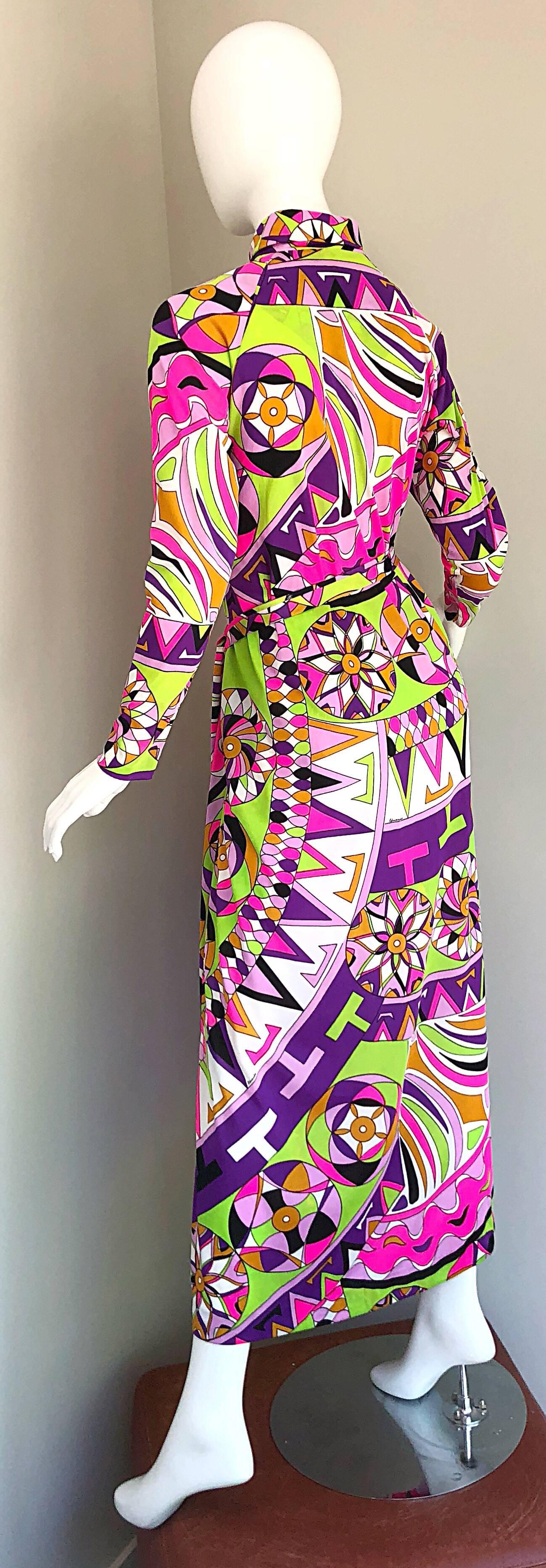 Amazing 1970s Saks 5th Avenue Eduardo Pucci Print Vintage 70s Belted Maxi Dress In Excellent Condition In San Diego, CA