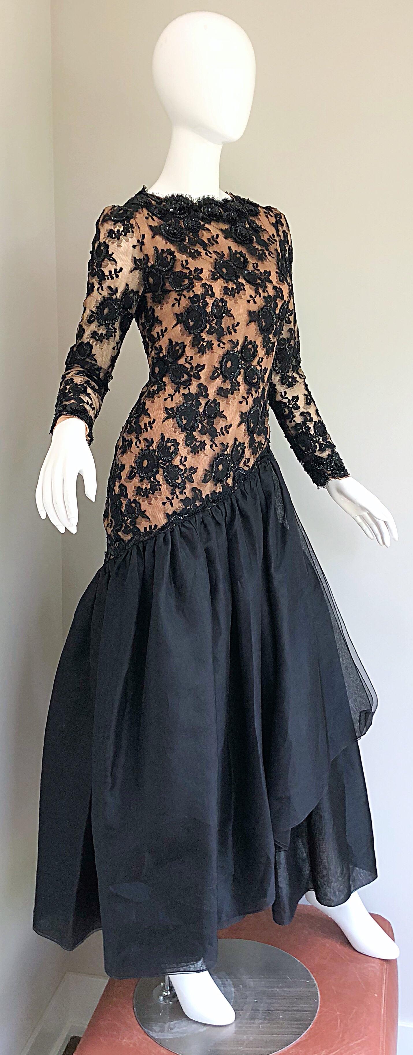 Women's Vintage Bill Blass Black Nude 90s Size 6 / 8 Sequined Chiffon Evening Gown Dress For Sale