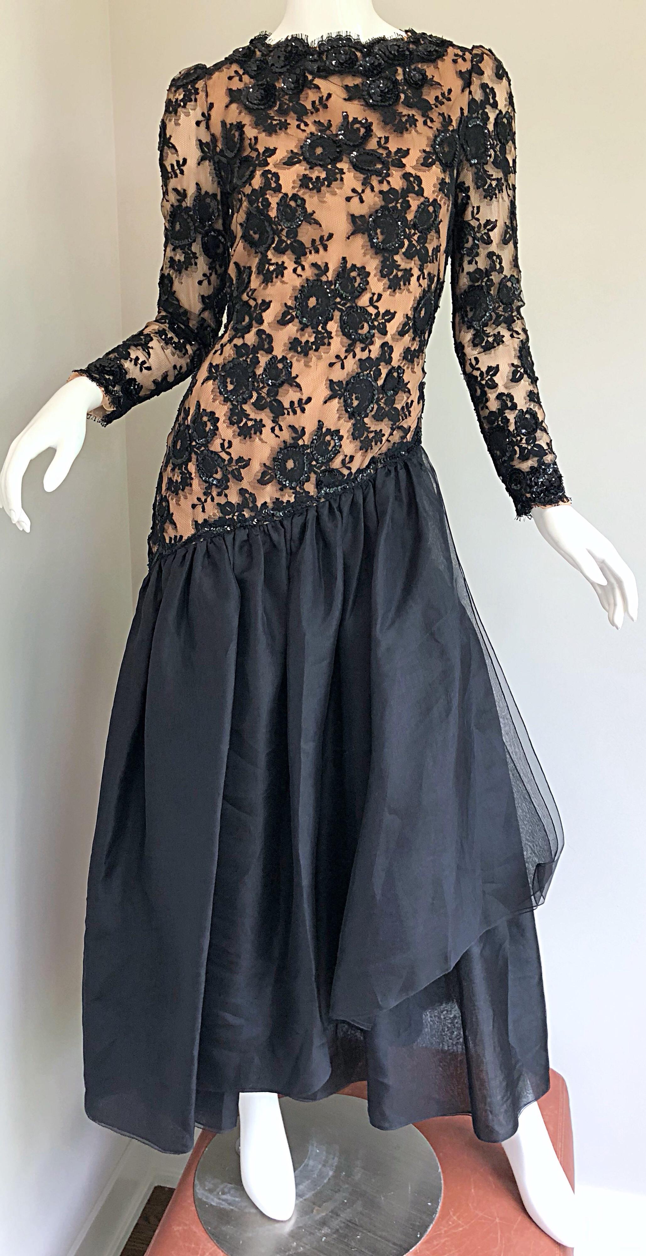 Vintage Bill Blass Black Nude 90s Size 6 / 8 Sequined Chiffon Evening Gown Dress For Sale 2