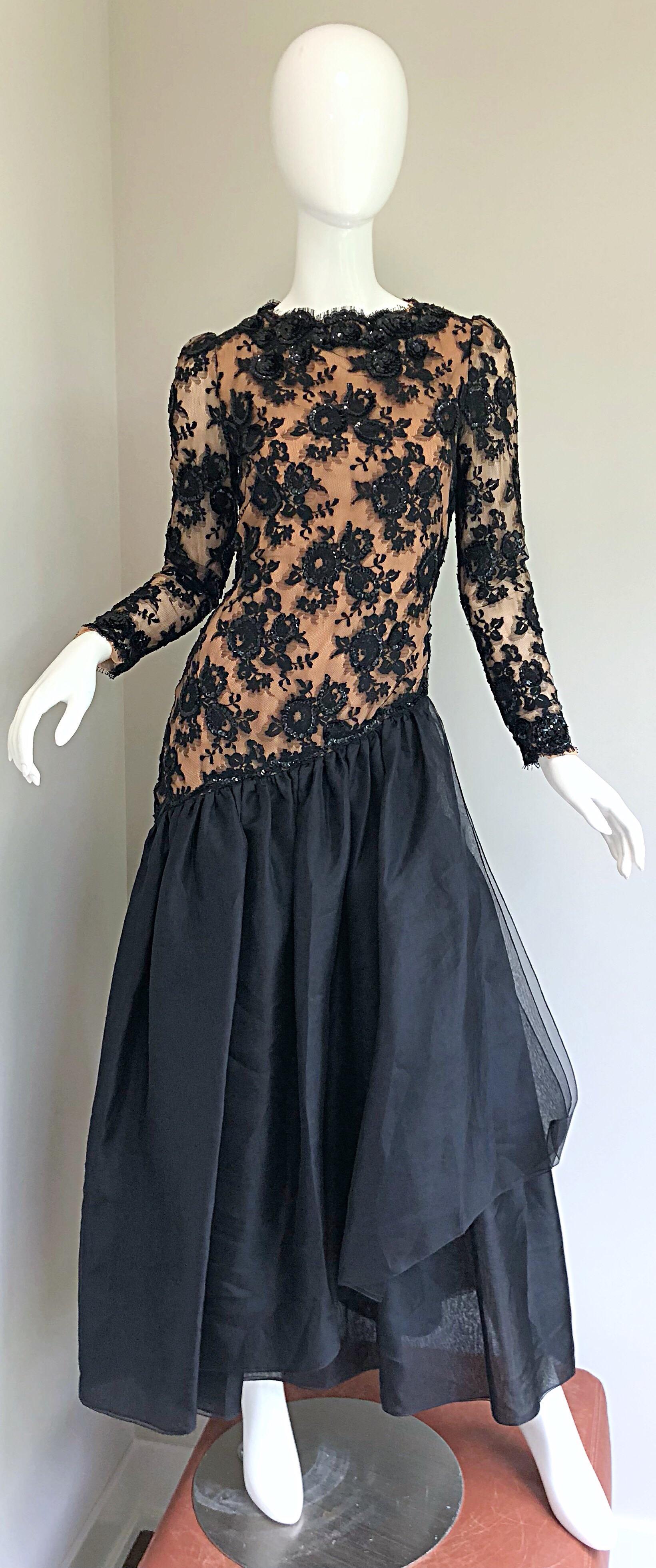 Vintage Bill Blass Black Nude 90s Size 6 / 8 Sequined Chiffon Evening Gown Dress For Sale 8