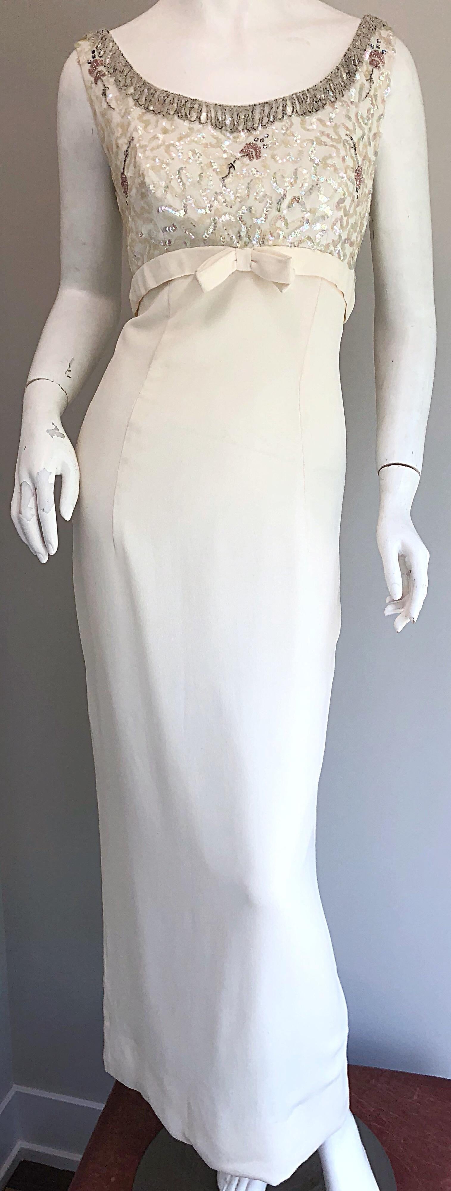 Gorgeous 1960s White Sequin Beaded Vintage Crepe 60s Evening Gown Dress In Excellent Condition In San Diego, CA
