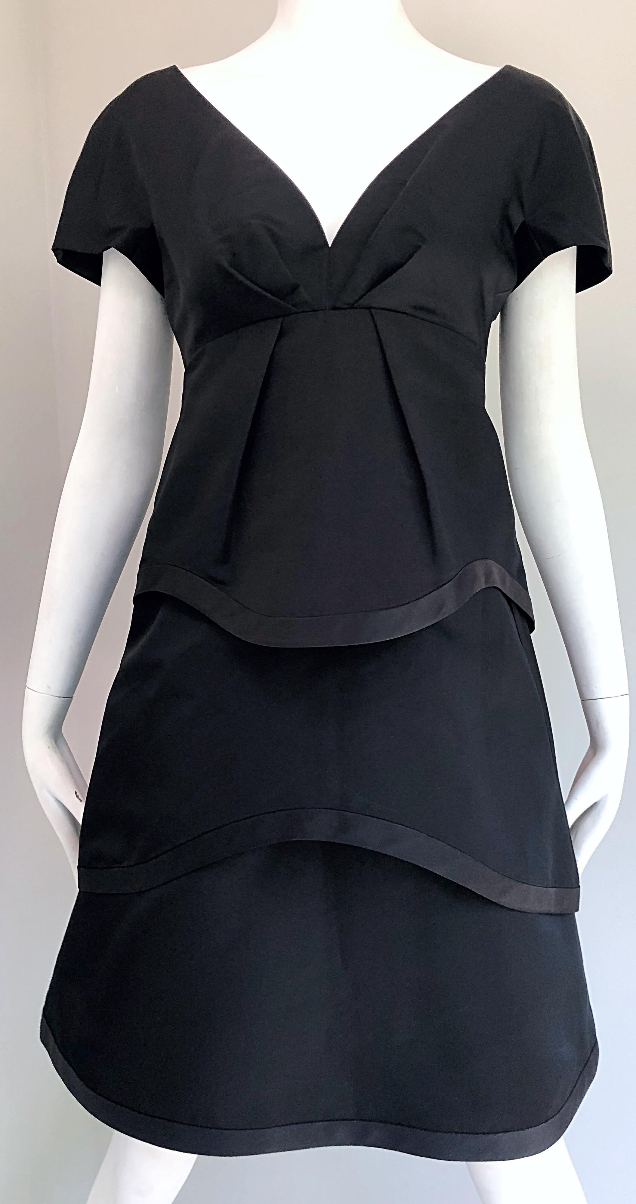 Early 2000s Marc Jacobs Collection Size 10 Black A - Line Silk Tiered Dress For Sale 1