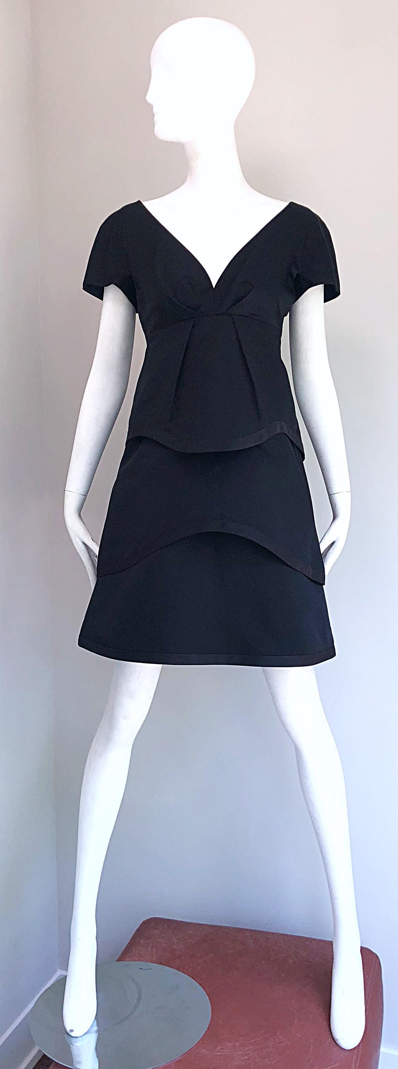 Early 2000s Marc Jacobs Collection Size 10 Black A - Line Silk Tiered Dress For Sale 3