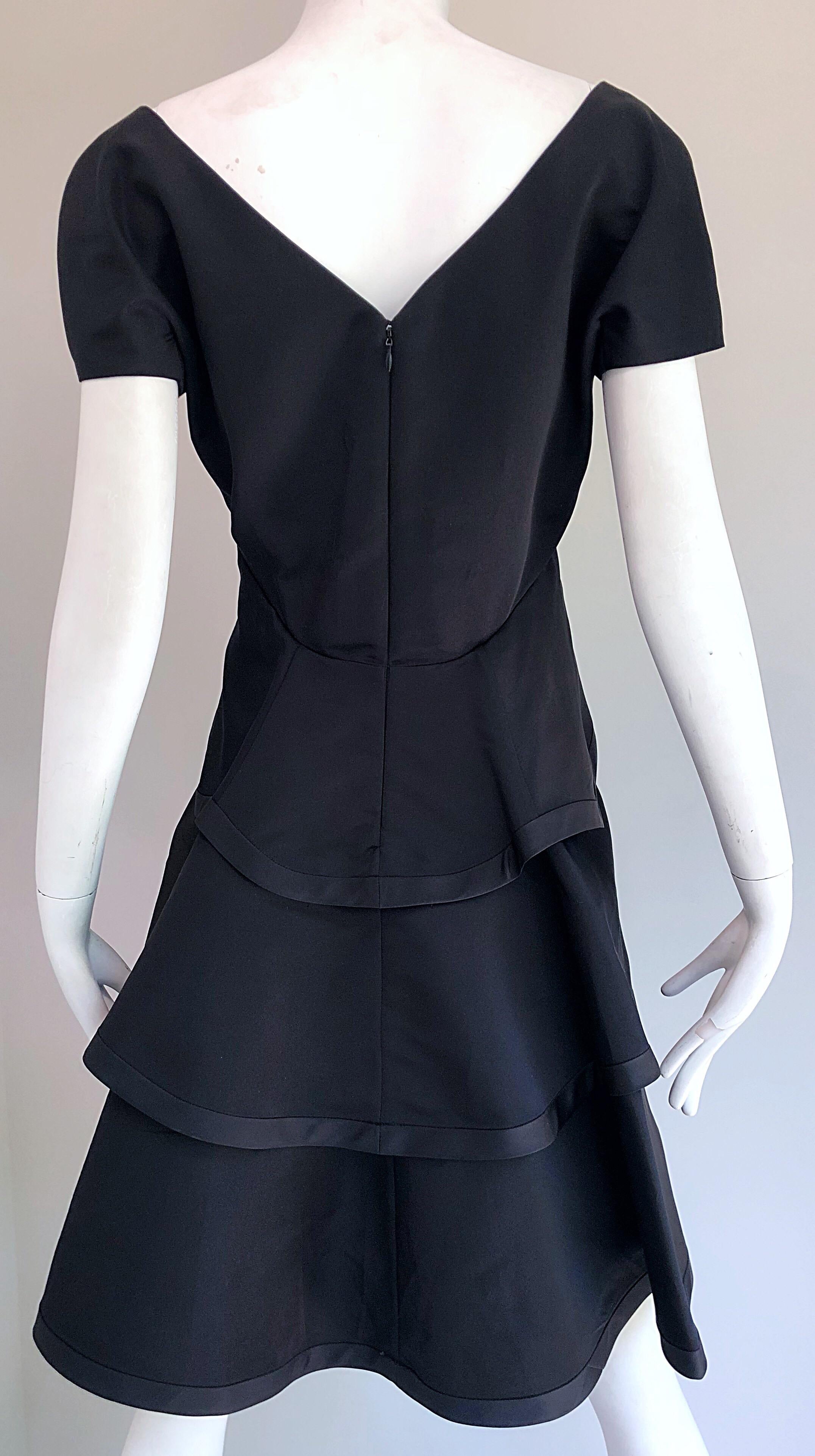Early 2000s Marc Jacobs Collection Size 10 Black A - Line Silk Tiered Dress For Sale 4