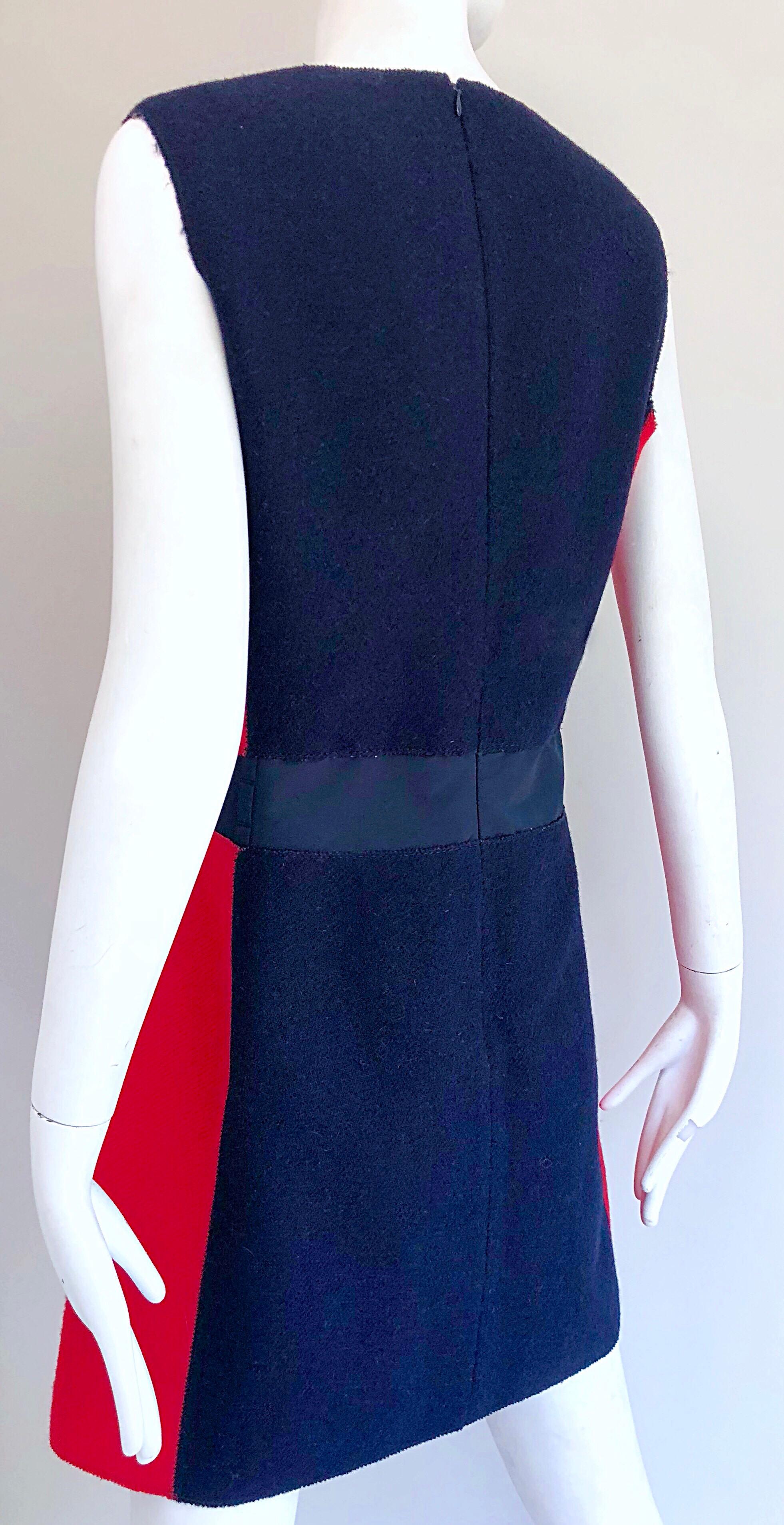 Miu Miu Early 2000s Navy Blue + Red Virgin Wool Size 44 US 8 A - Line Mod Dress For Sale 1