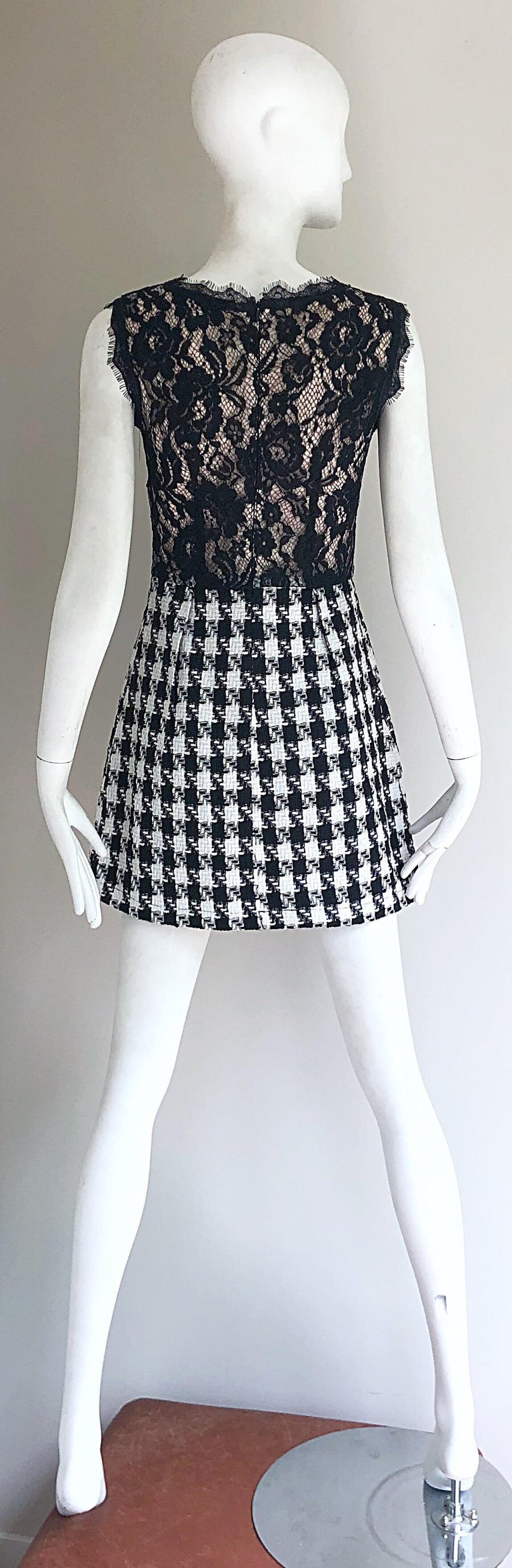 Marc Jacobs Early 2000s Black and White Lace Houndstooth Checkered Mini Dress For Sale 1