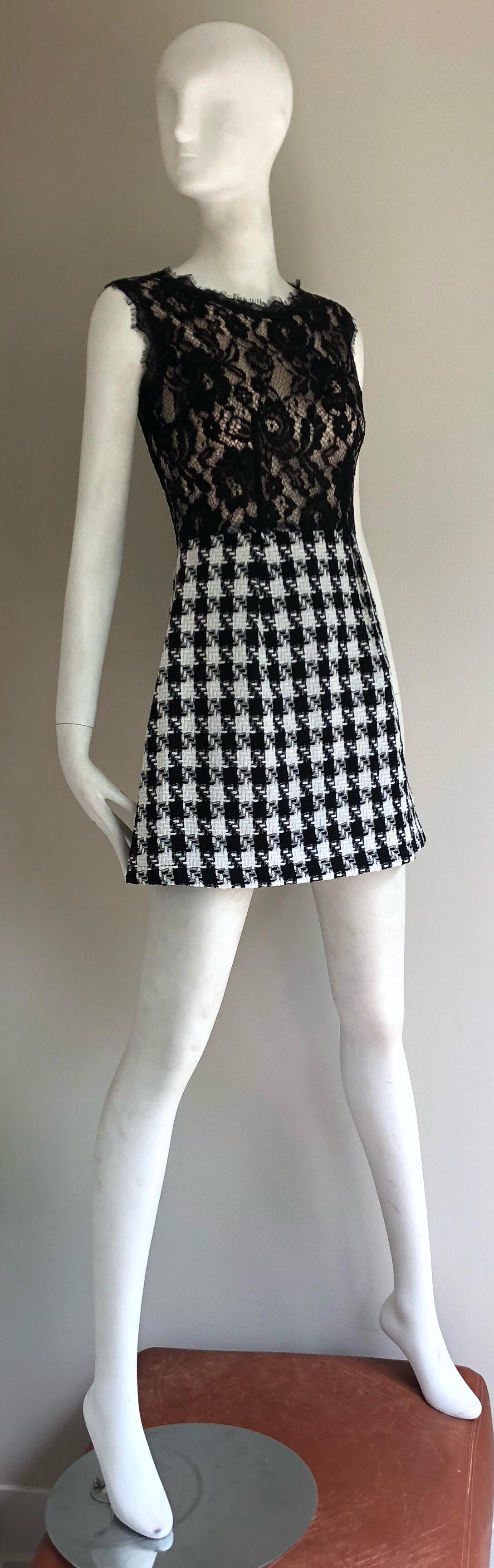 Women's Marc Jacobs Early 2000s Black and White Lace Houndstooth Checkered Mini Dress For Sale