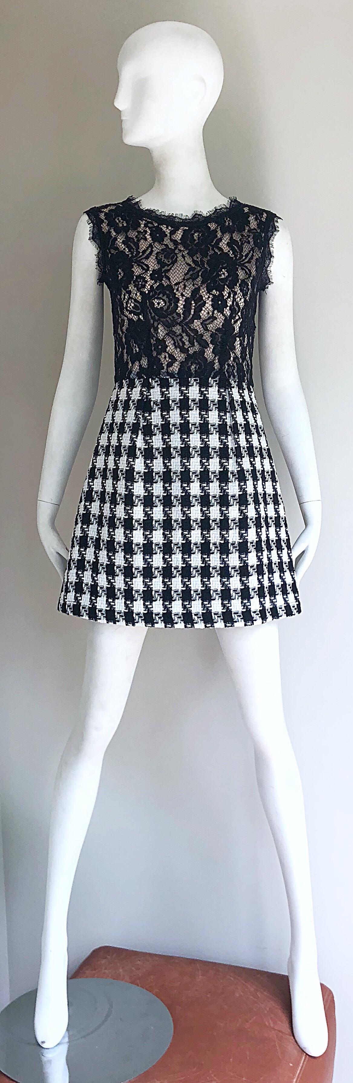 Marc Jacobs Early 2000s Black and White Lace Houndstooth Checkered Mini Dress For Sale 6