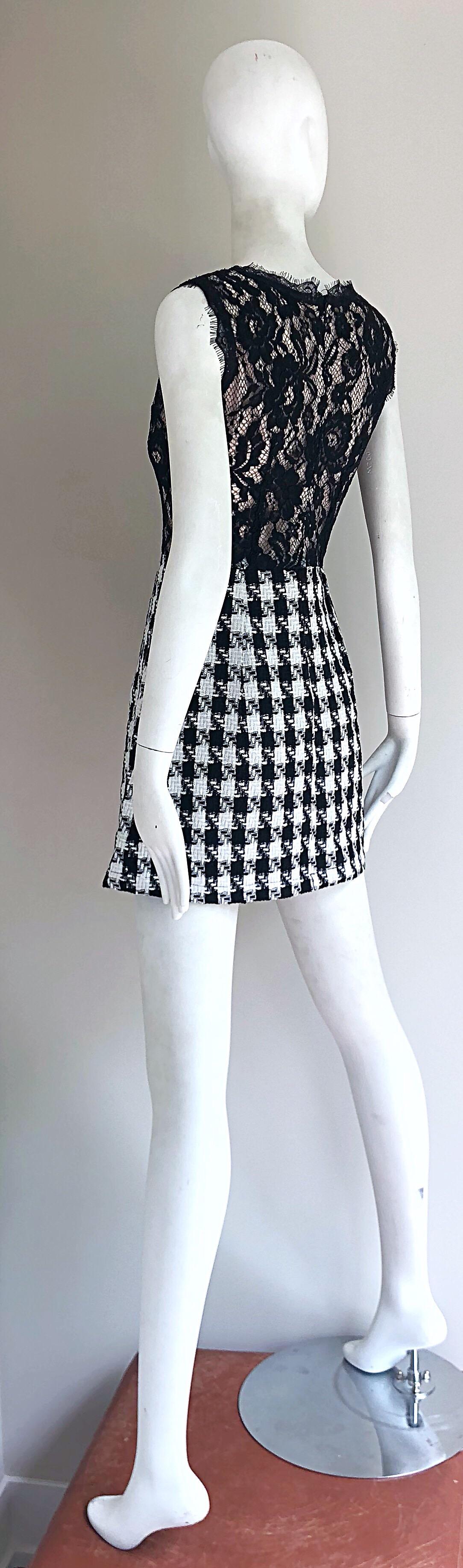 Marc Jacobs Early 2000s Black and White Lace Houndstooth Checkered Mini Dress For Sale 7