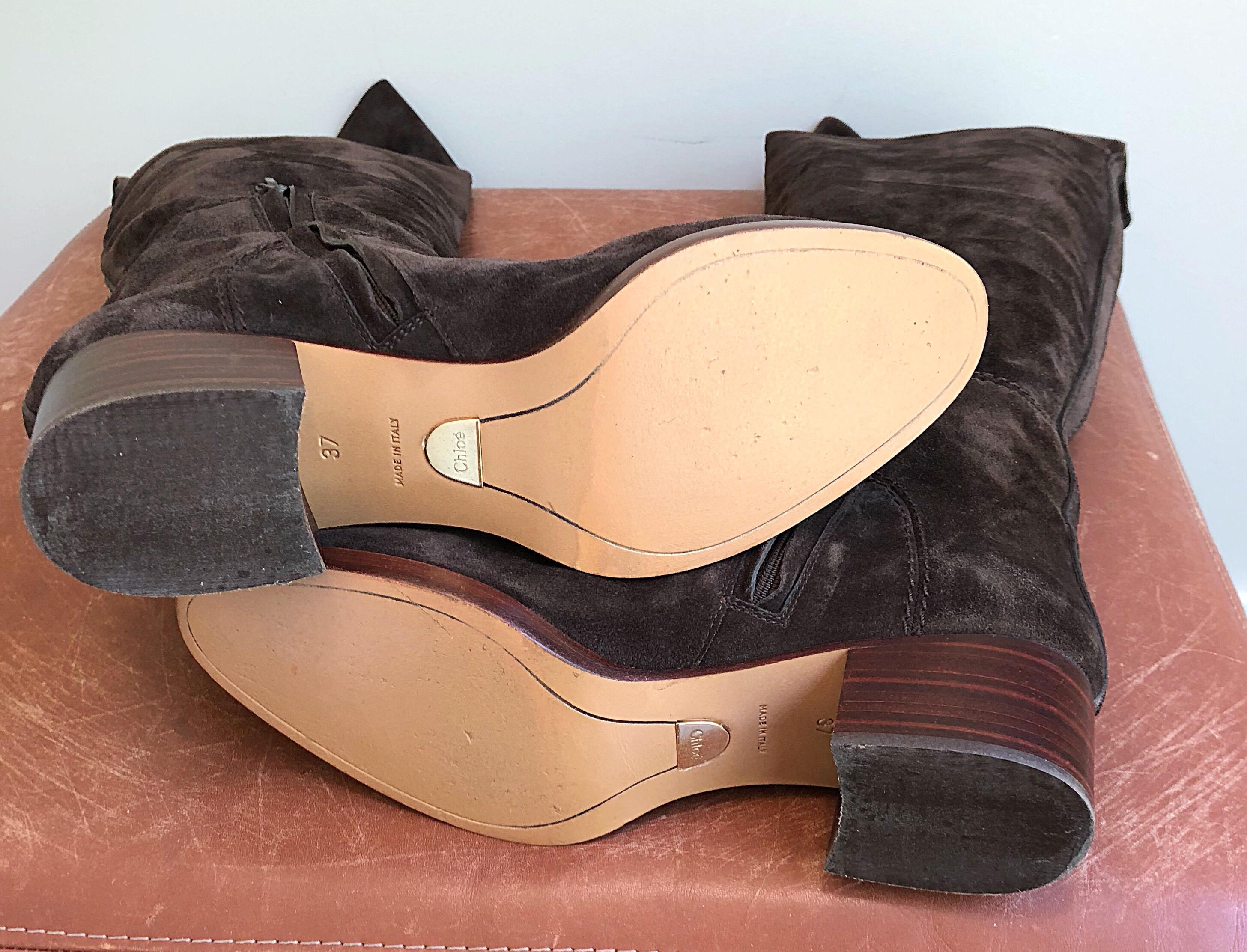 Chloé - Bottes d'équitation au-dessus du genou en cuir et daim marron, taille 37 / 7, état neuf en vente 3