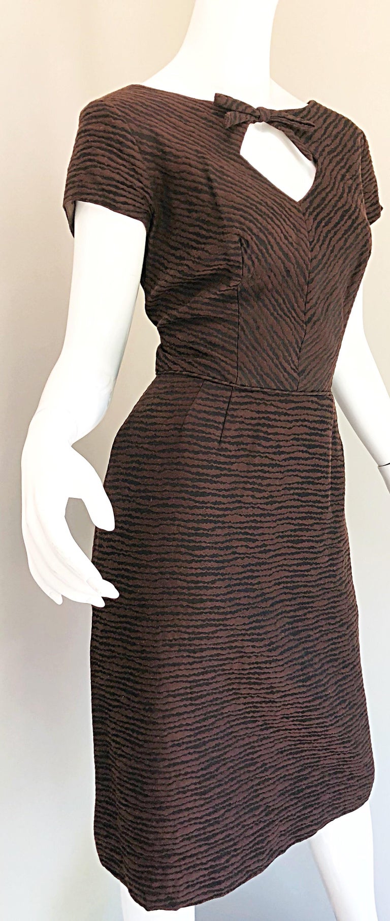 Women's 1950s Lord & Taylor Brown + Black Zebra Print Pique Cotton 50s Vintage Dress For Sale