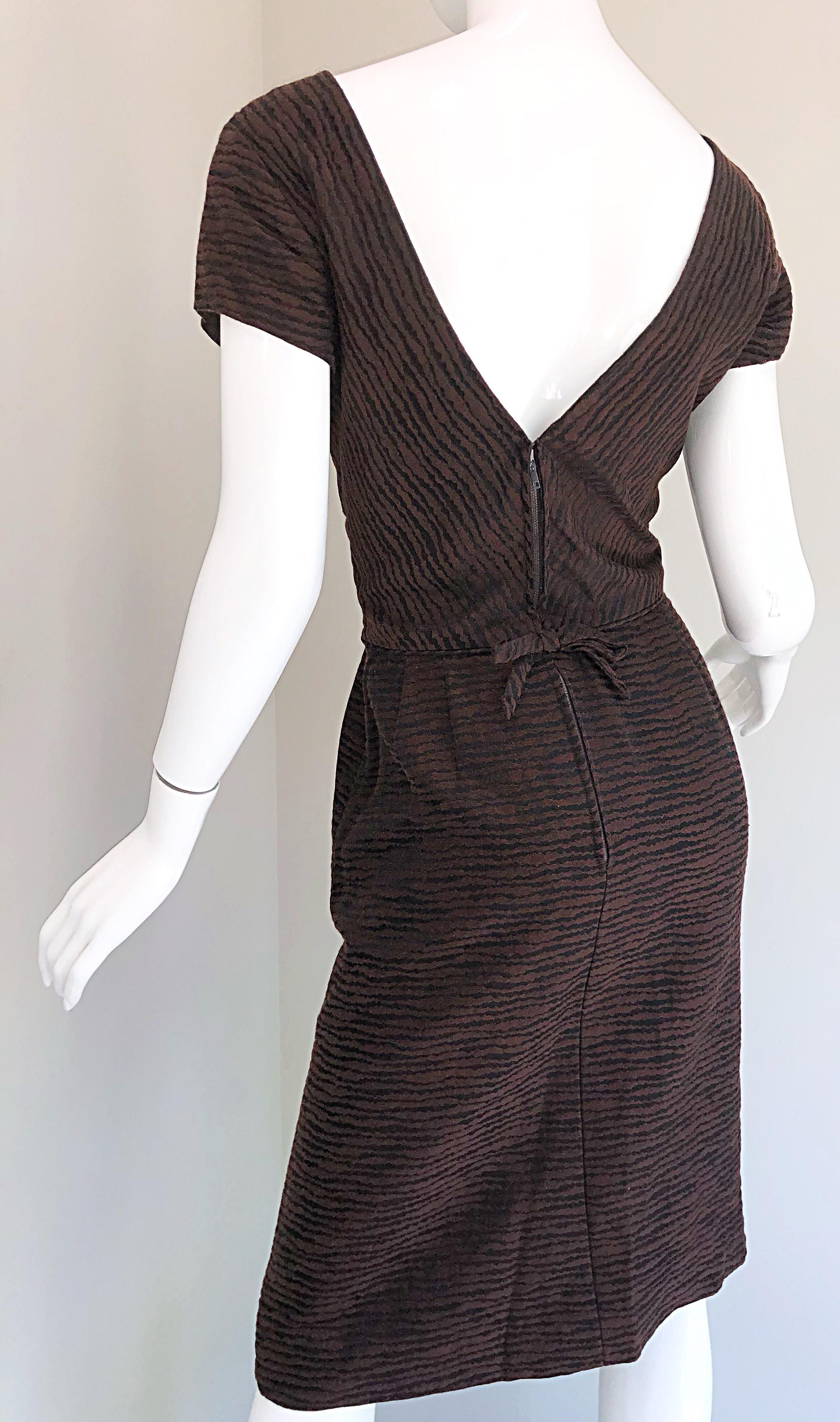 1950s Lord & Taylor Brown + Black Zebra Print Pique Cotton 50s Vintage Dress In Excellent Condition For Sale In San Diego, CA