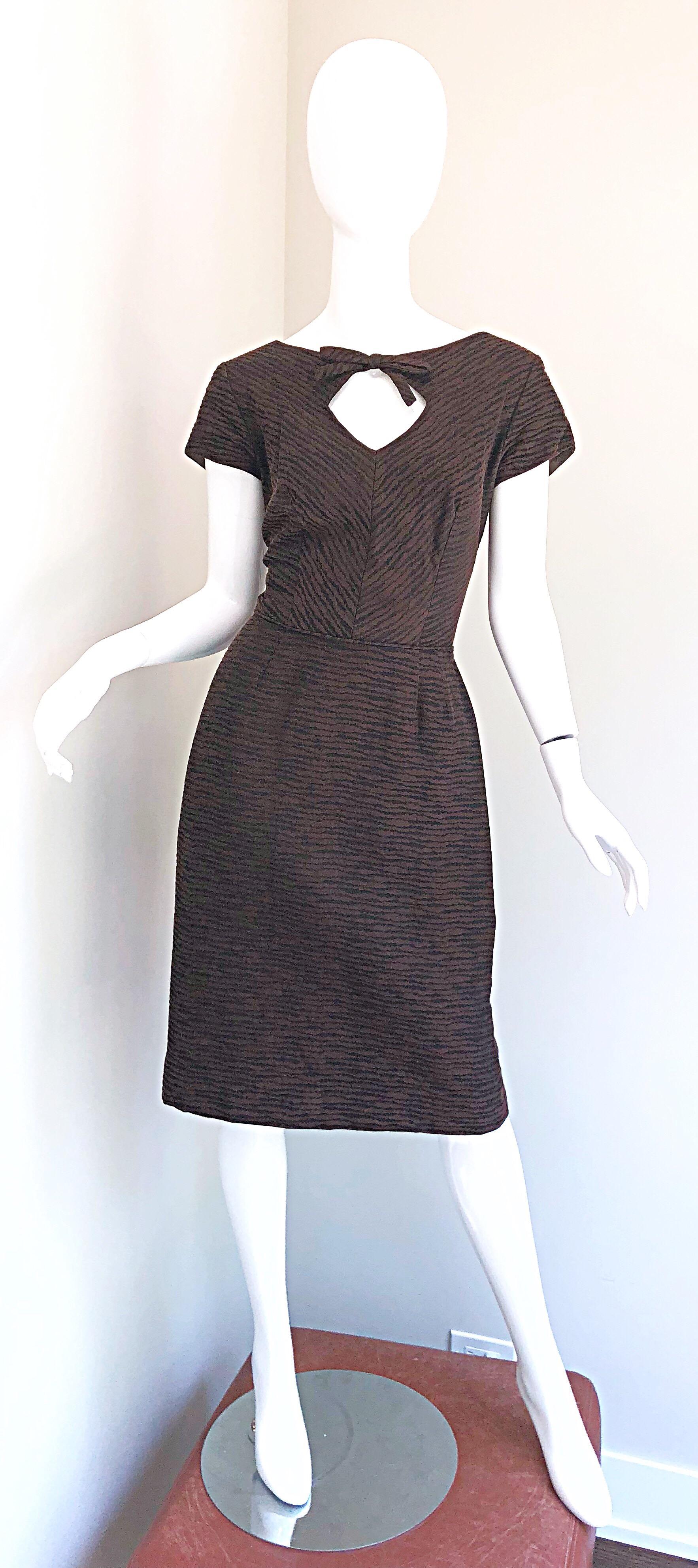 1950s Lord & Taylor Brown + Black Zebra Print Pique Cotton 50s Vintage Dress For Sale 4