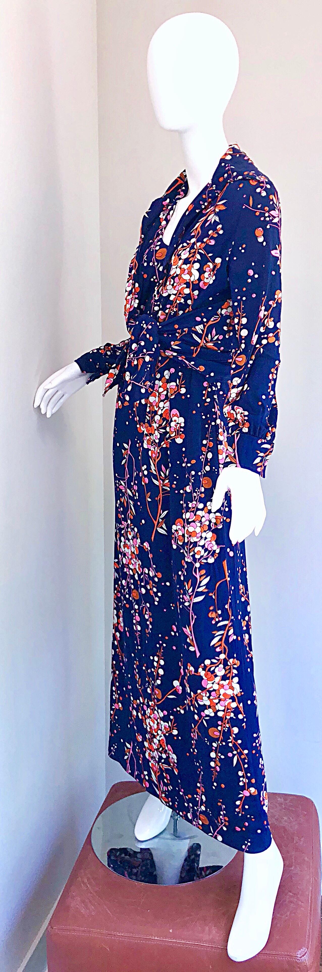 Amazing 1970s Navy Blue Novelty Olive Branch Print 70s Maxi Dress + Shirt Jacket For Sale 13