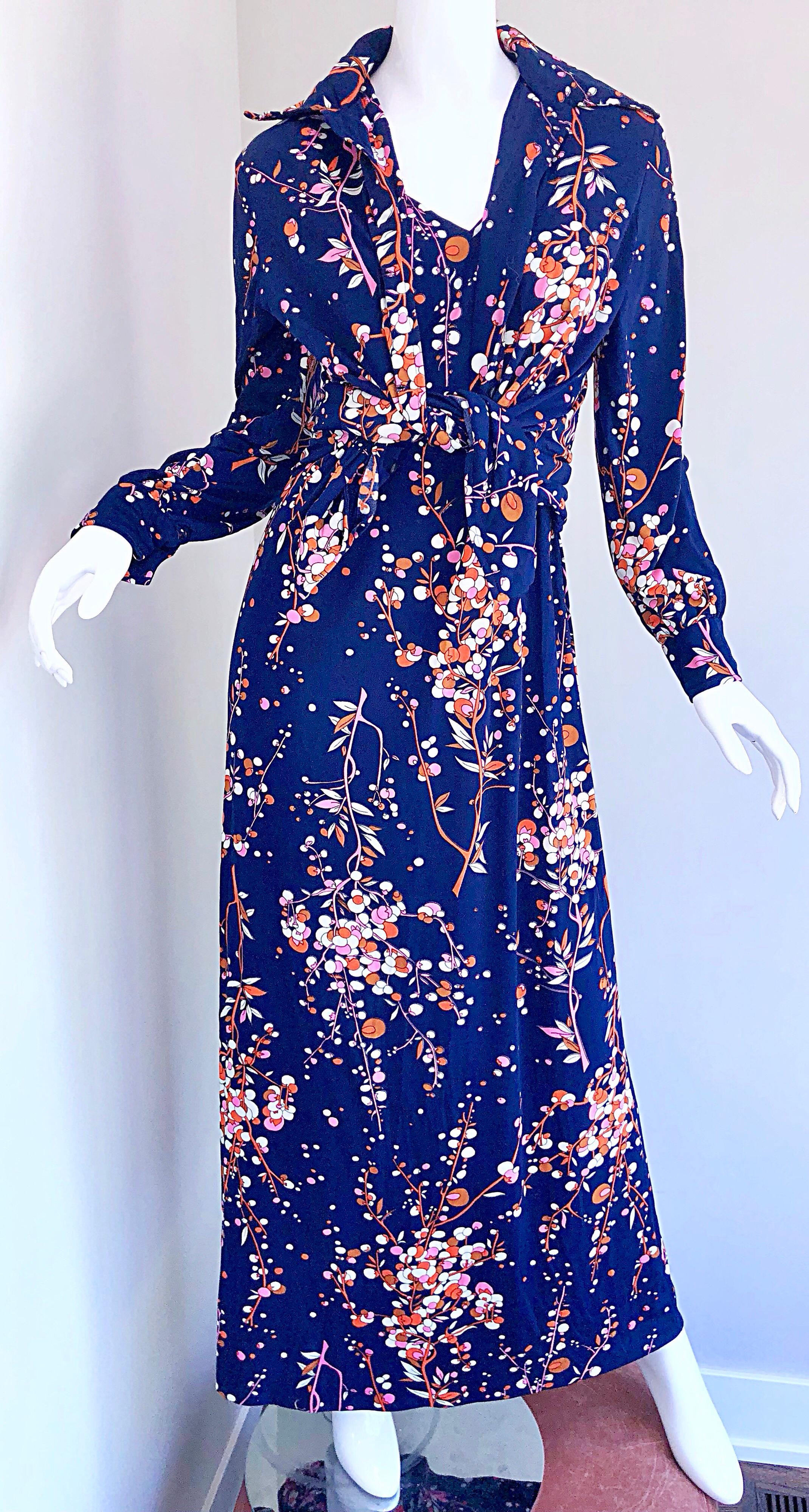 Amazing 1970s Navy Blue Novelty Olive Branch Print 70s Maxi Dress + Shirt Jacket For Sale 16