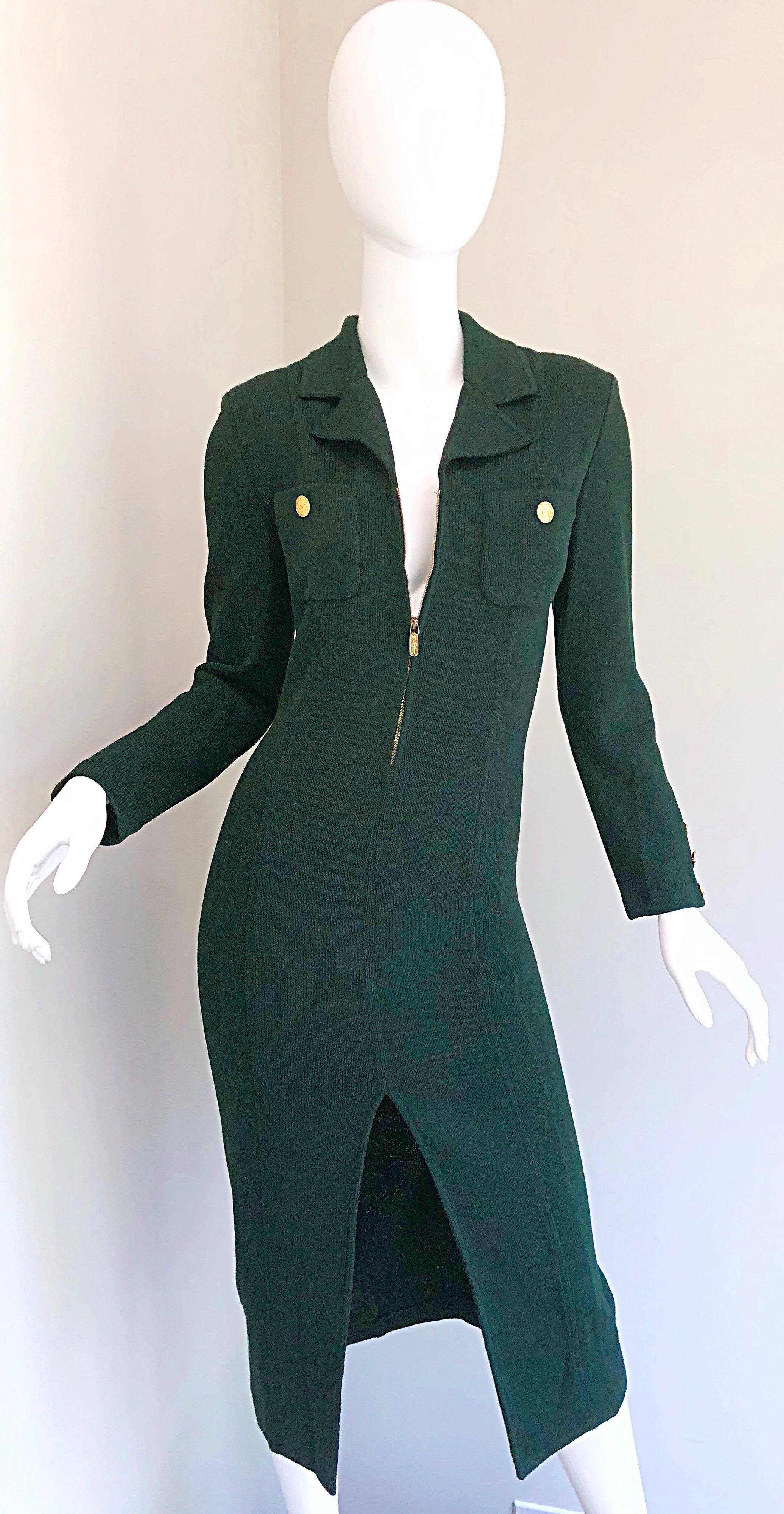 Vintage St John by Marie Gray 1990s Hunter Green Santana Knit Long Sleeve Dress In Excellent Condition In San Diego, CA