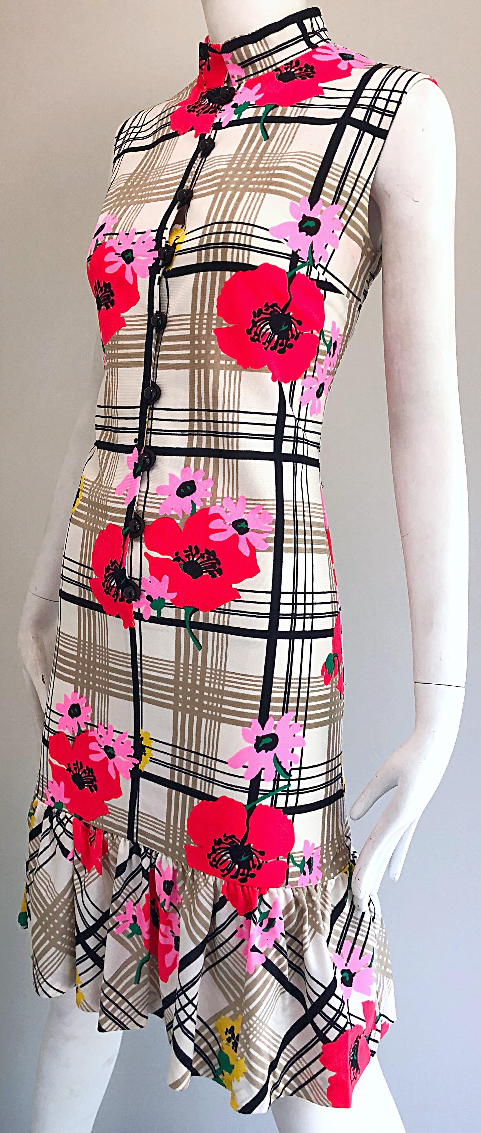 Women's Chic 1960s Stripes and Flowers Black and White Colorful Vintage 60s Shift Dress