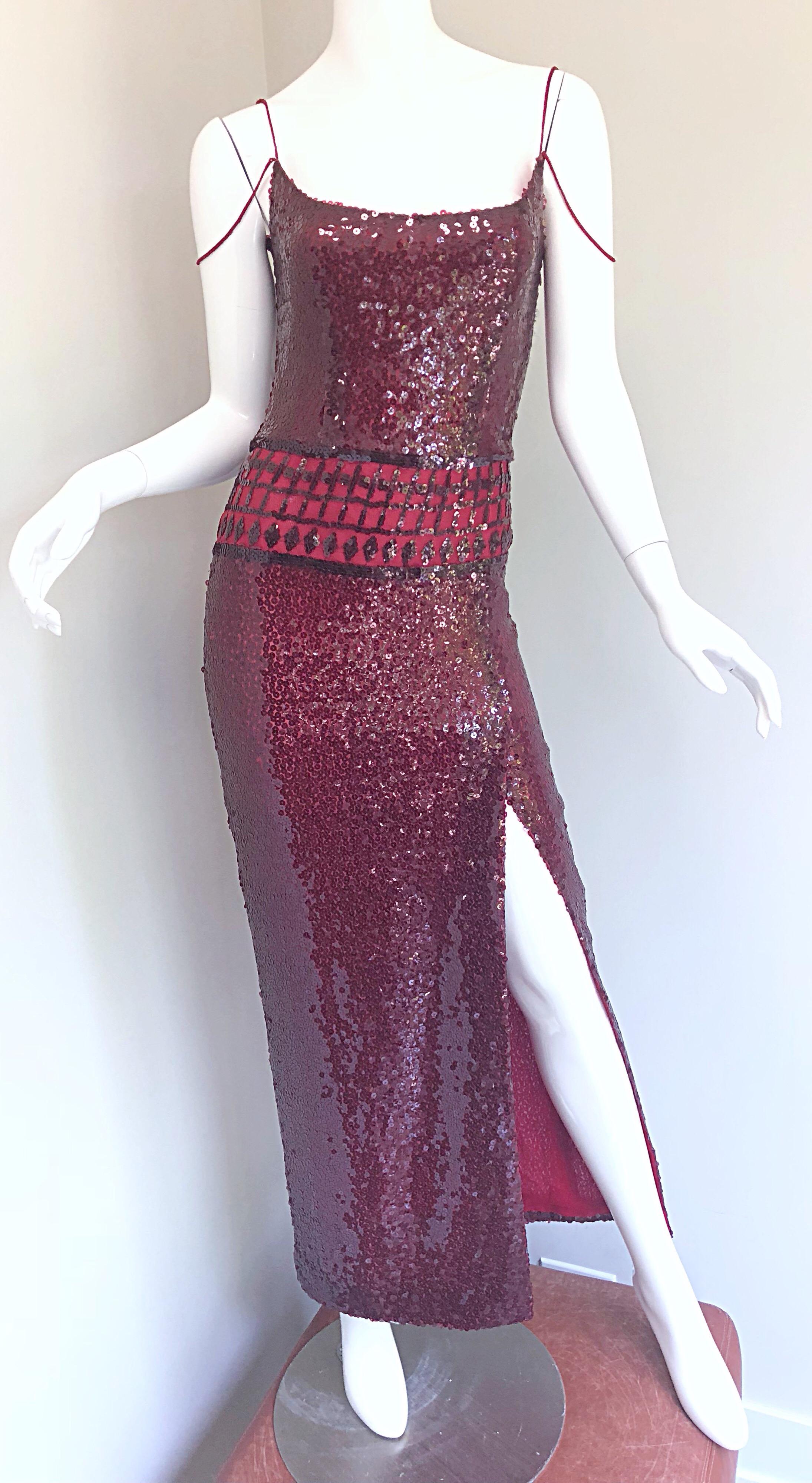 1990s Richard Tyler Couture Size 6 Cranberry Red Burgundy Sequin Vintage Gown  For Sale 2