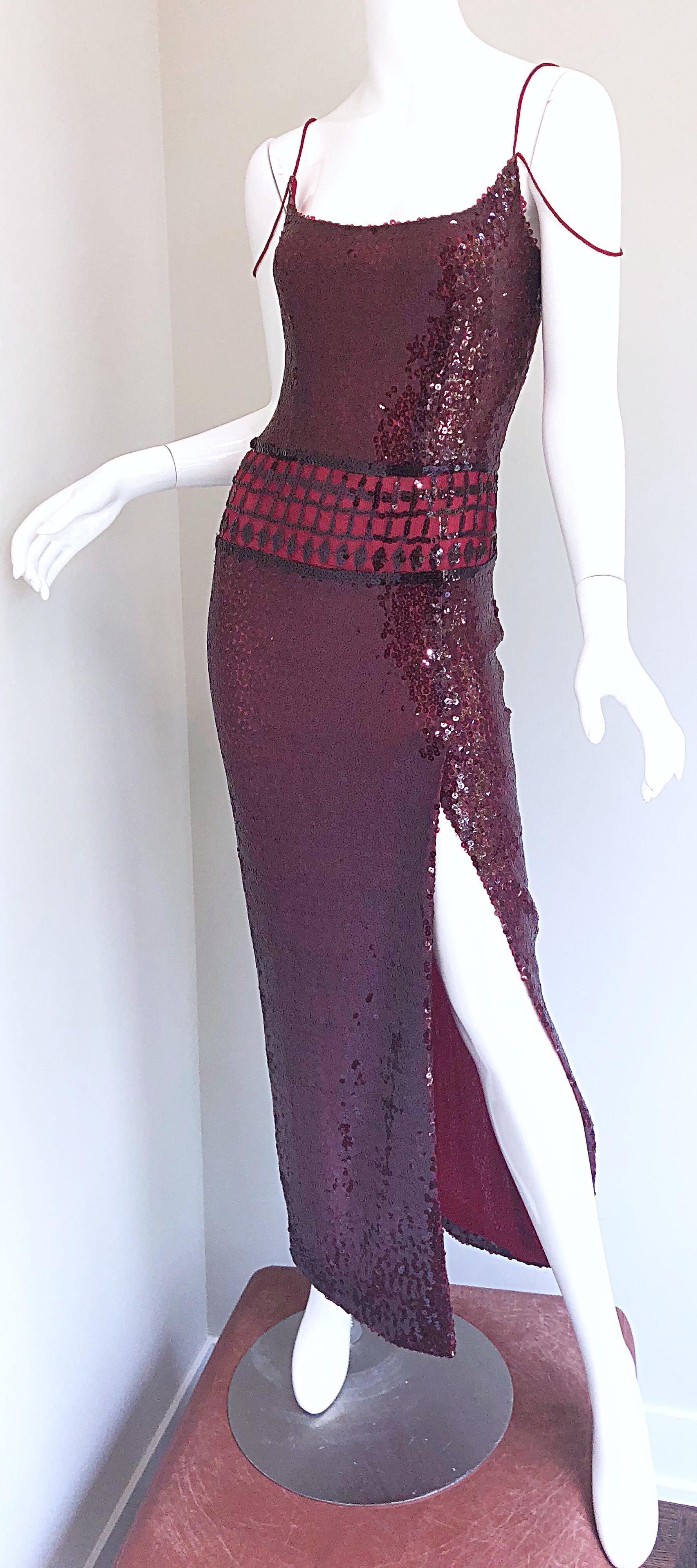 1990s Richard Tyler Couture Size 6 Cranberry Red Burgundy Sequin Vintage Gown  For Sale 4
