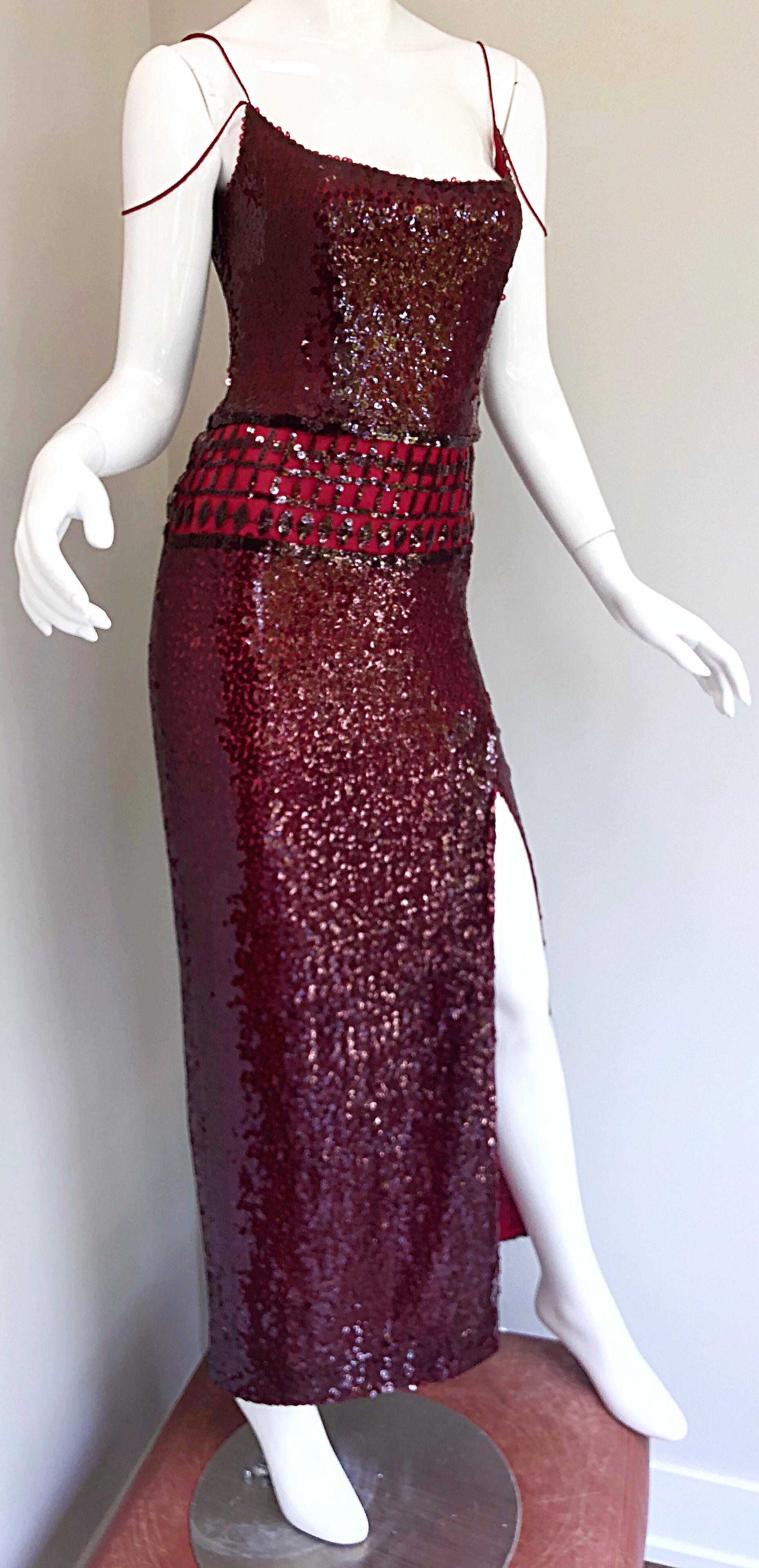 1990s Richard Tyler Couture Size 6 Cranberry Red Burgundy Sequin Vintage Gown  For Sale 7