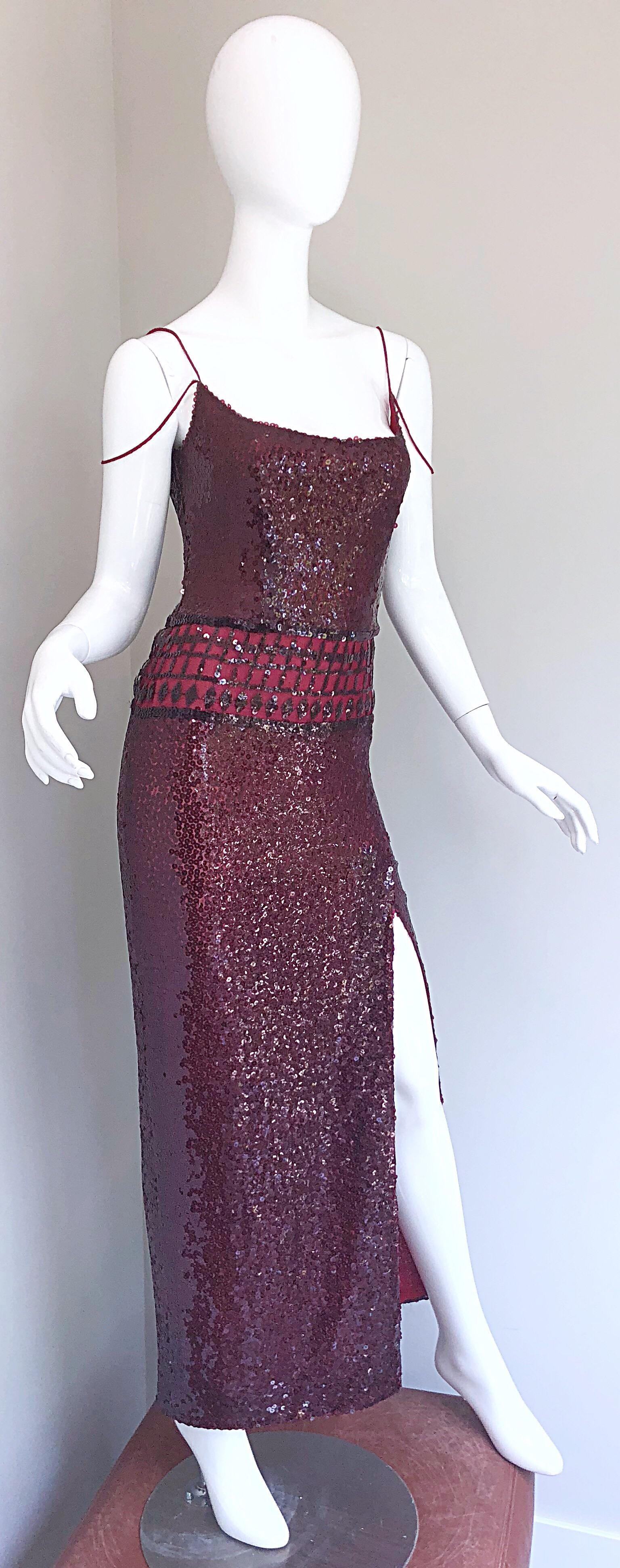 1990s Richard Tyler Couture Size 6 Cranberry Red Burgundy Sequin Vintage Gown  For Sale 11