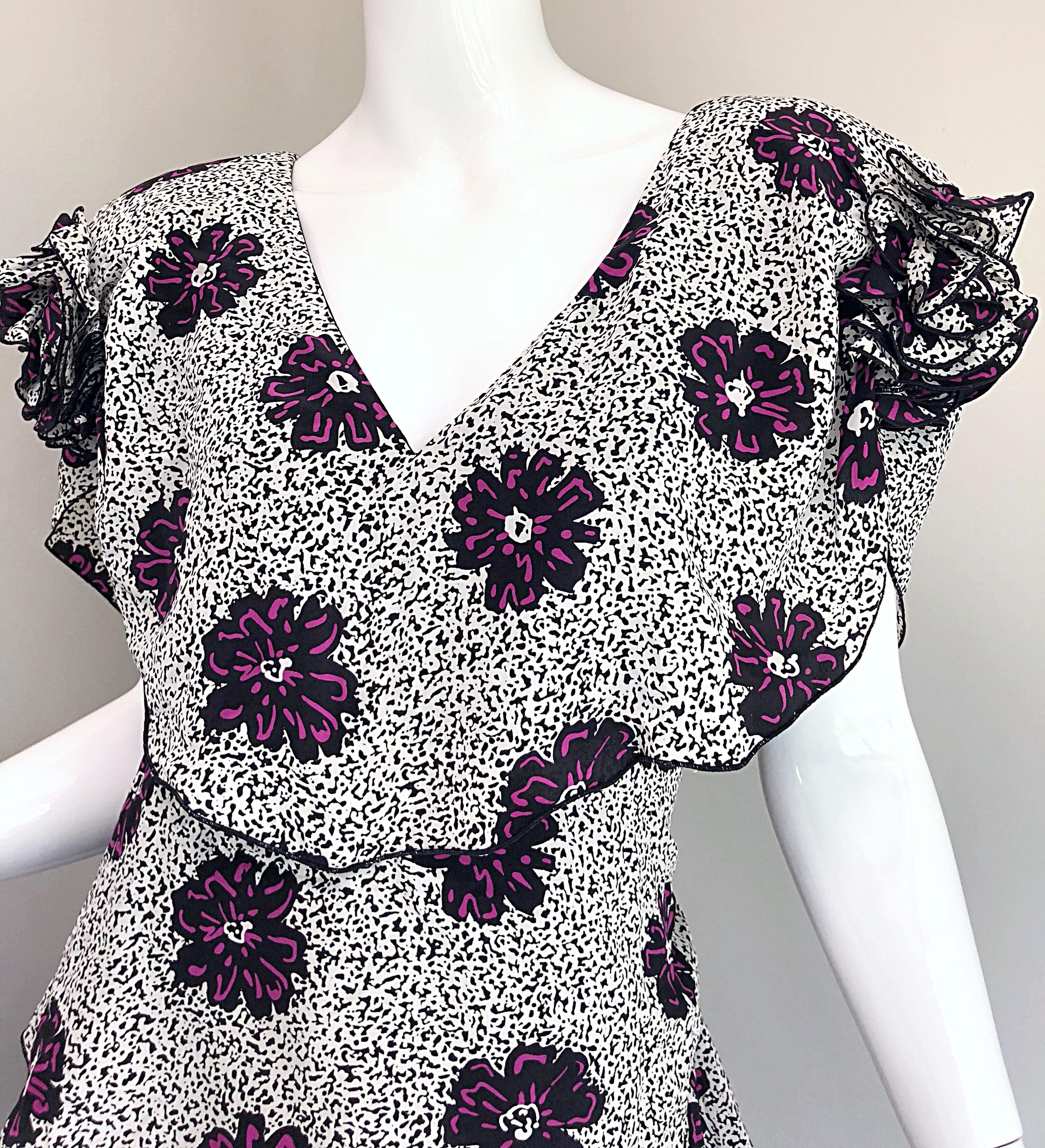 Vintage Holly's Harp 80s Black and White Purple Flower Print Avant Garde Dress For Sale 1