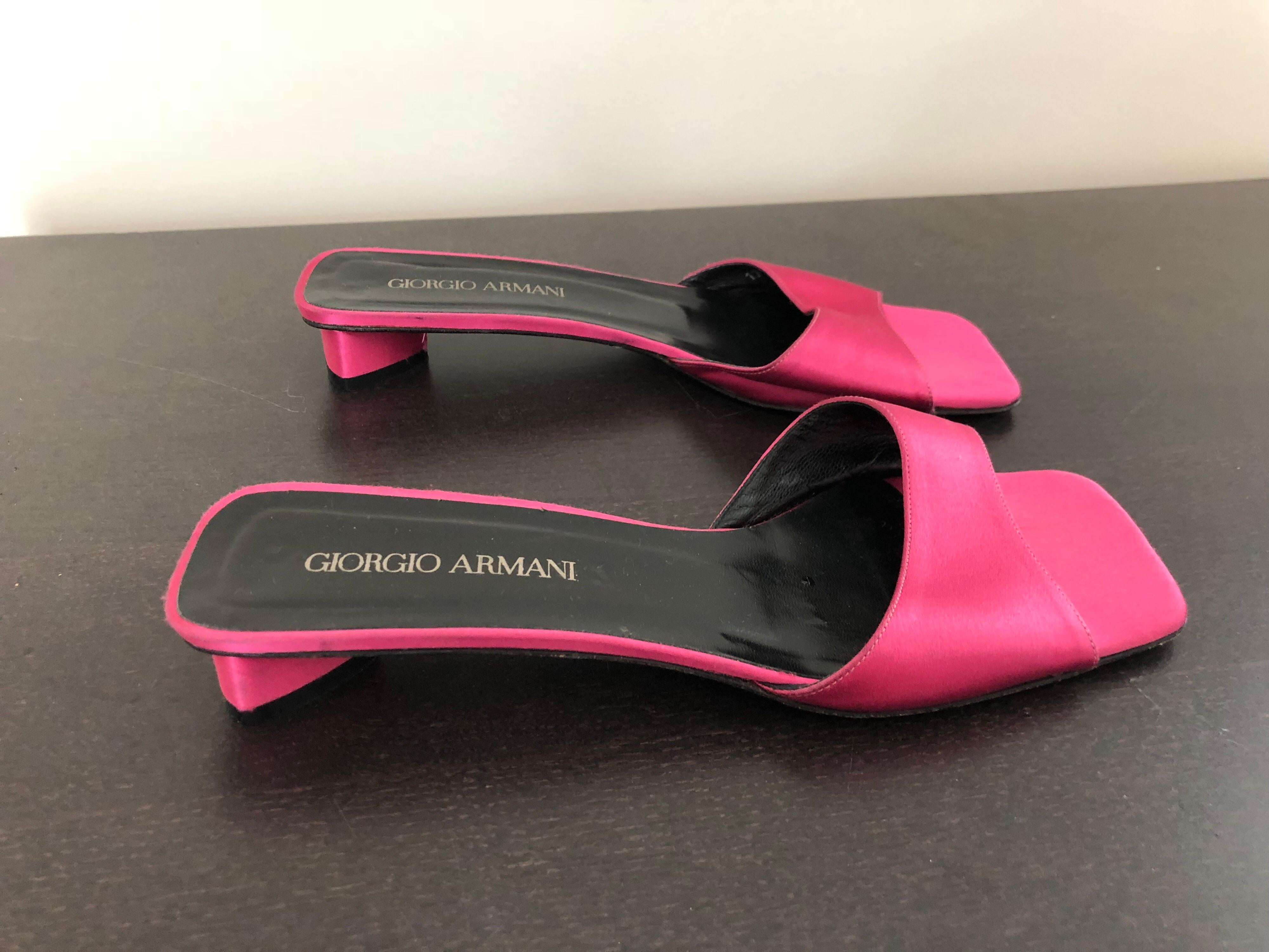 New 1990s Giorgio Armani Size 8.5 Hot Pink Silk Satin Kitten Heel Slide Sandals 1