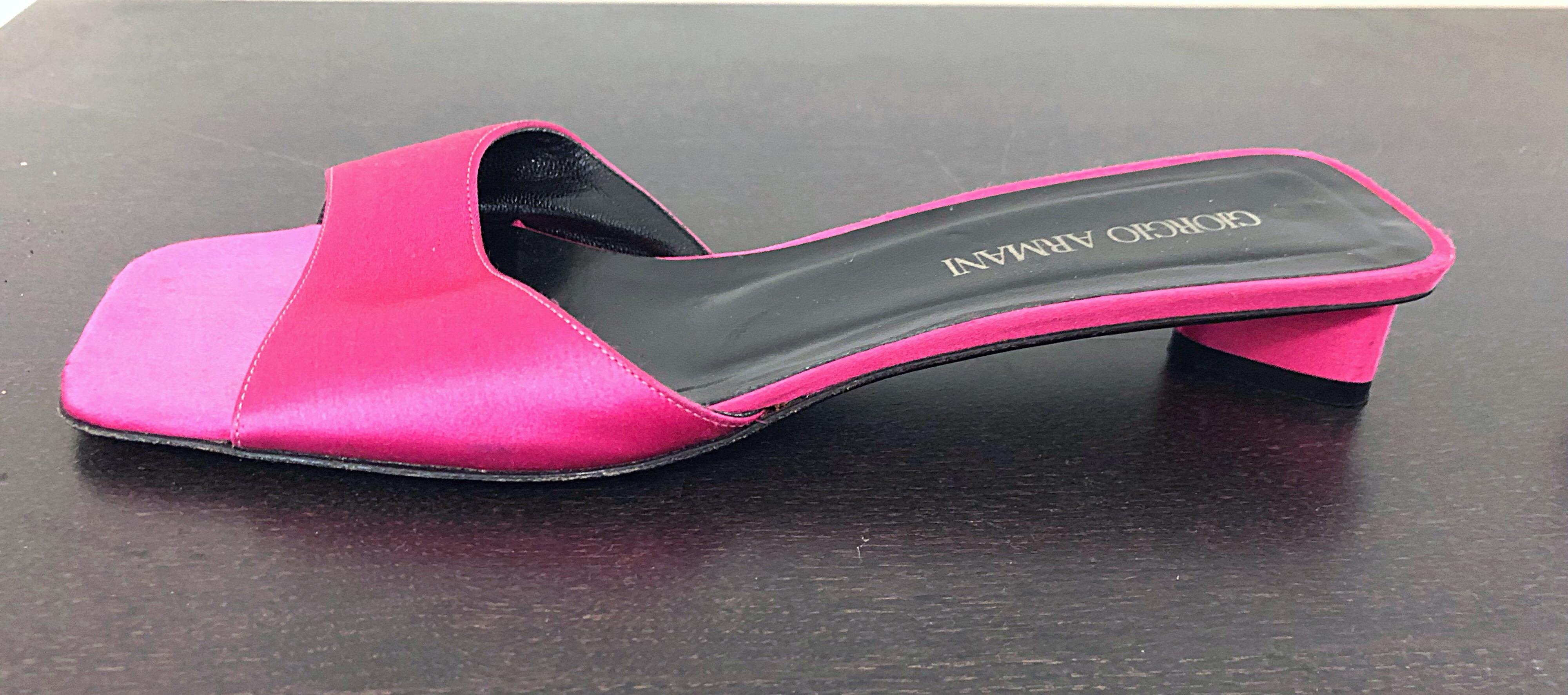 New 1990s Giorgio Armani Size 8.5 Hot Pink Silk Satin Kitten Heel Slide Sandals 3