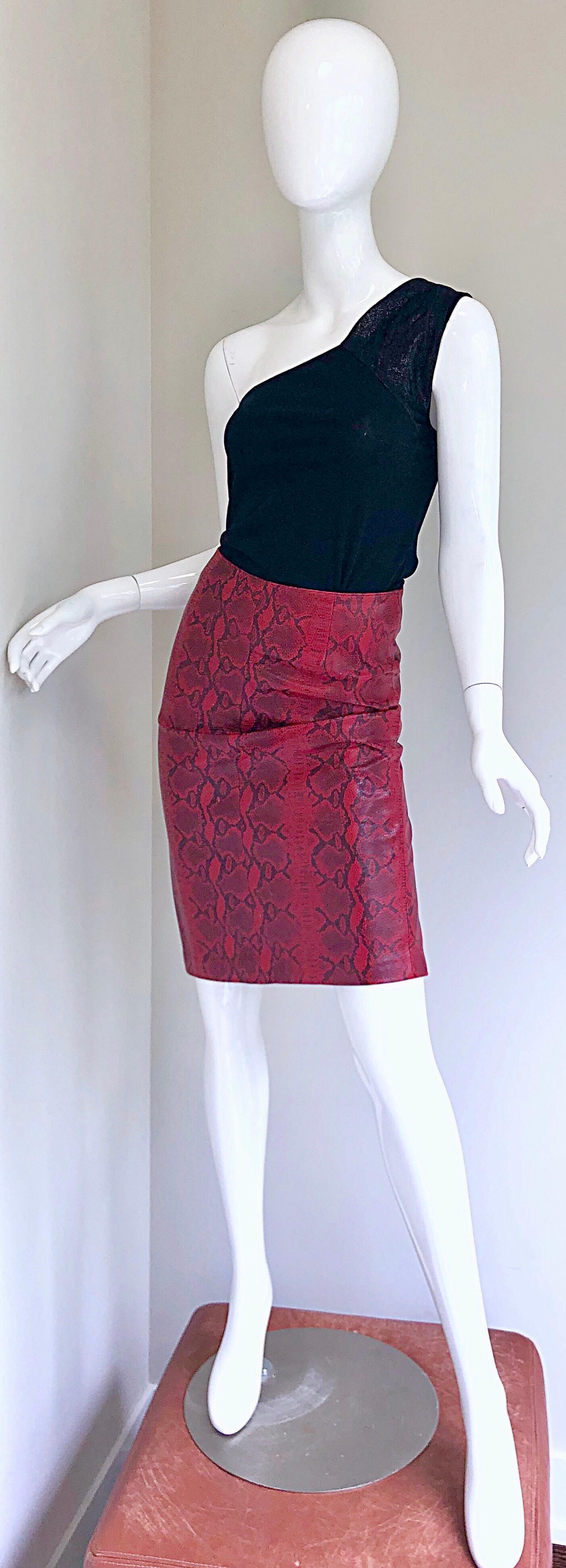 Sexy 1980s Red Leather Snake Skin High Waisted 80s Vintage Wiggle Pencil Skirt For Sale 5