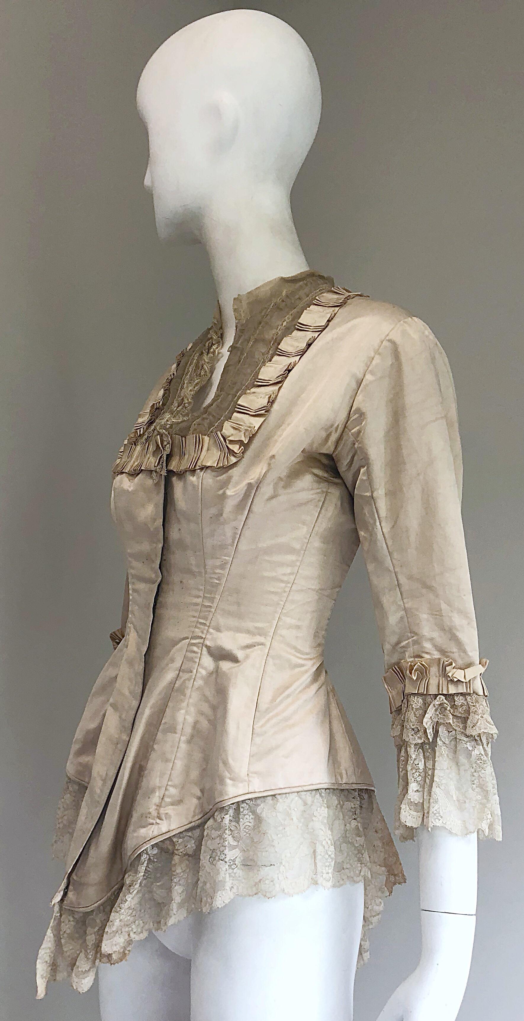 1880er Jahre Unglaubliches authentisches viktorianisches elfenbeinfarbenes Seiden-Spitzenkorsett 1800er Jahre Couture-Bluse im Angebot 1